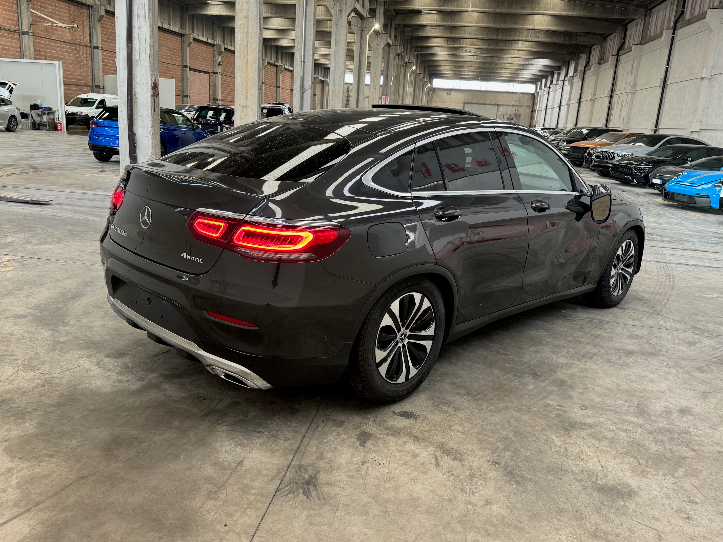 2019 Mercedes-Benz GLC 300 d Coupe 4Matic AMG Line Interieur