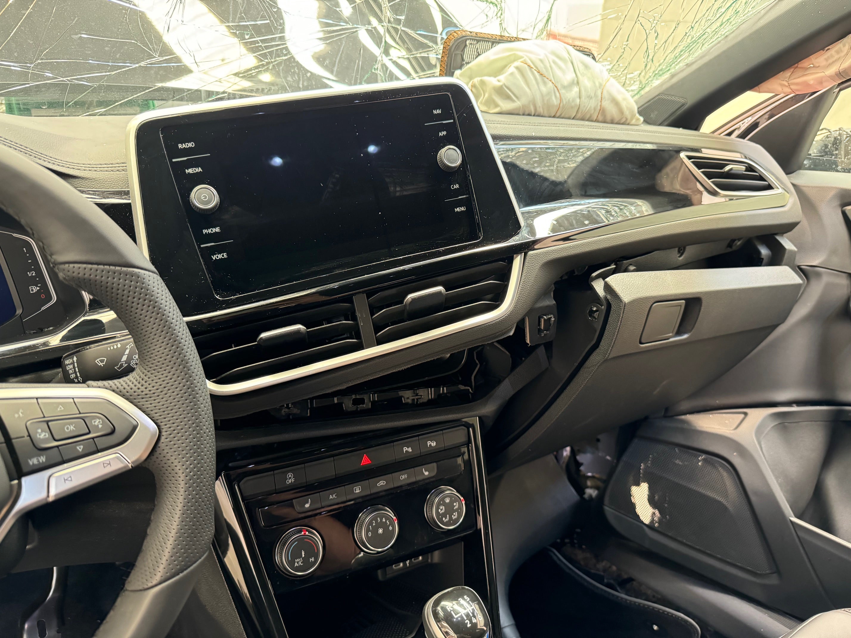 2025 Volkswagen T-Roc 1.5 TSI ACT R-Line Plus