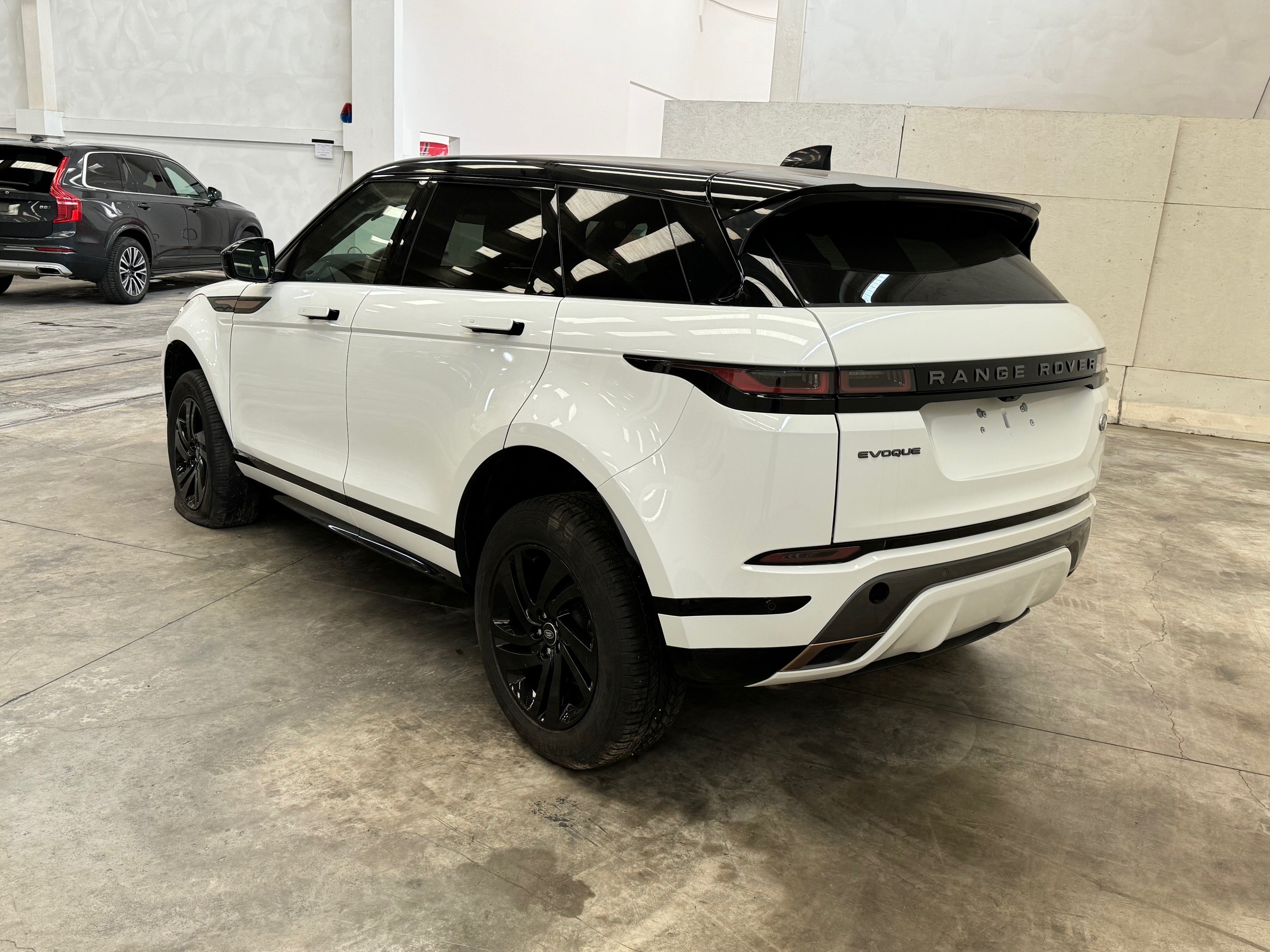 2023 Land Rover Range Rover Evoque D165 R-Dynamic S