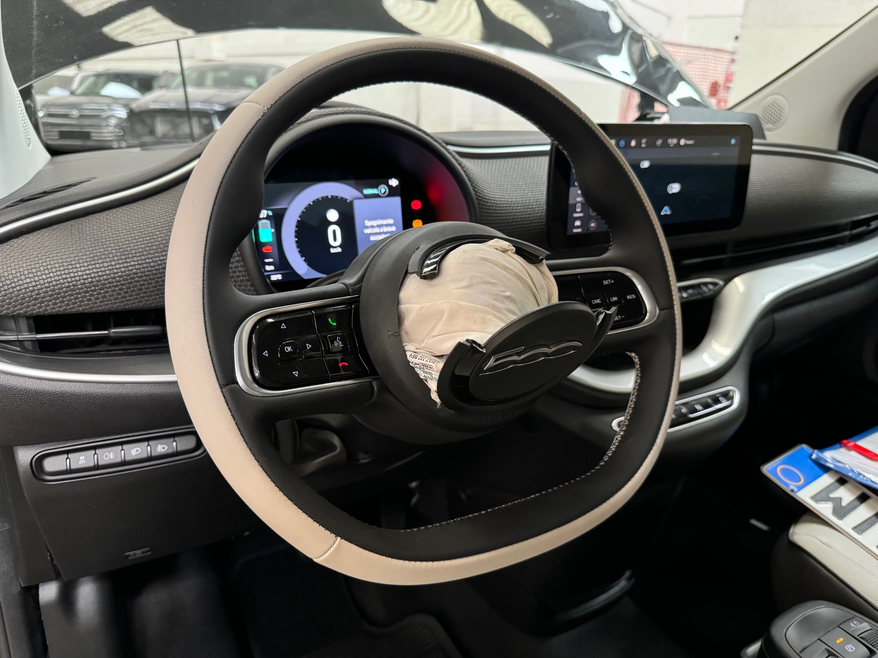 2023 Fiat 500e La Prima