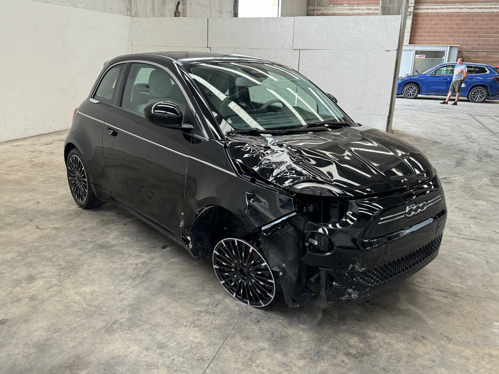 2023 Fiat 500e La Prima