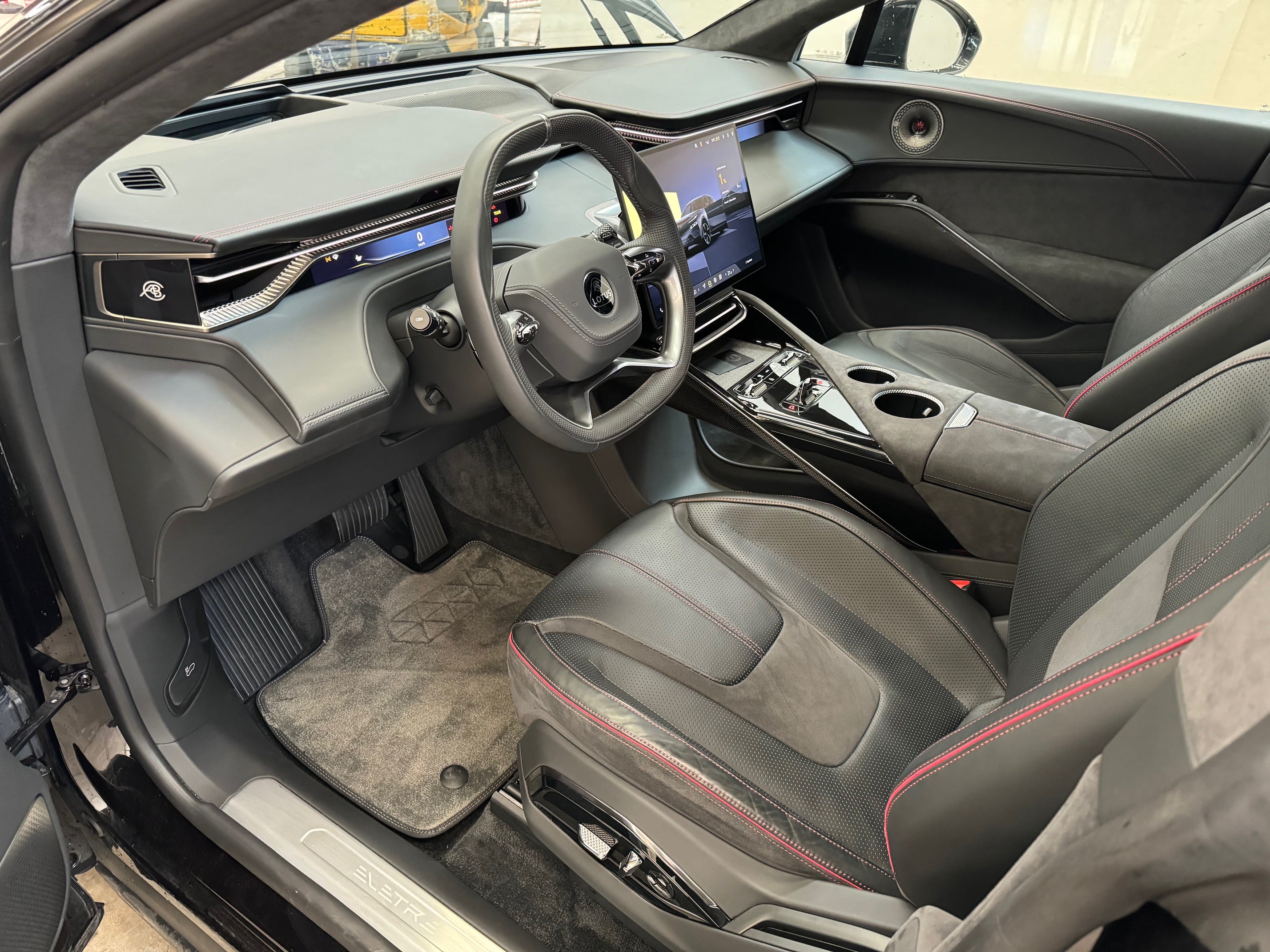 2024 Lotus Eletre EDS 450 4WD 112 kWh