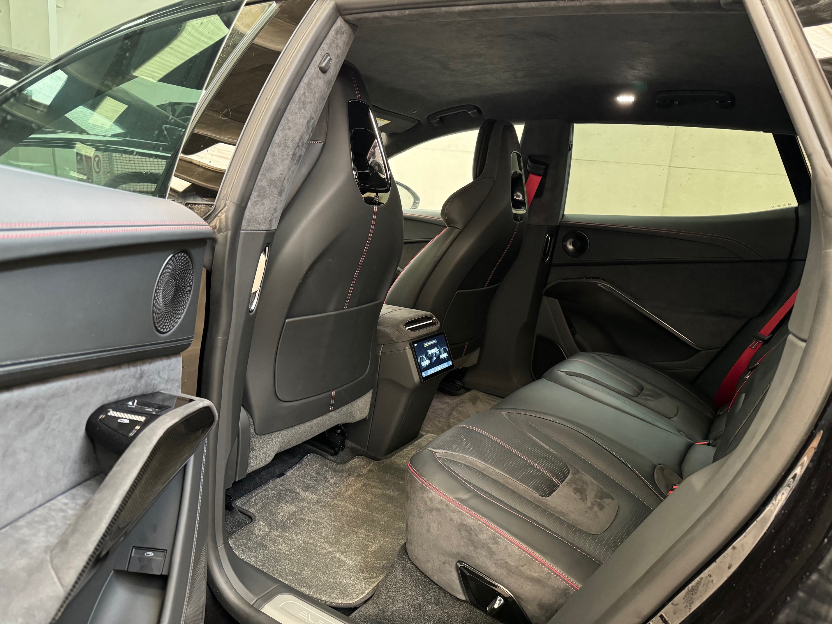 2024 Lotus Eletre EDS 450 4WD 112 kWh