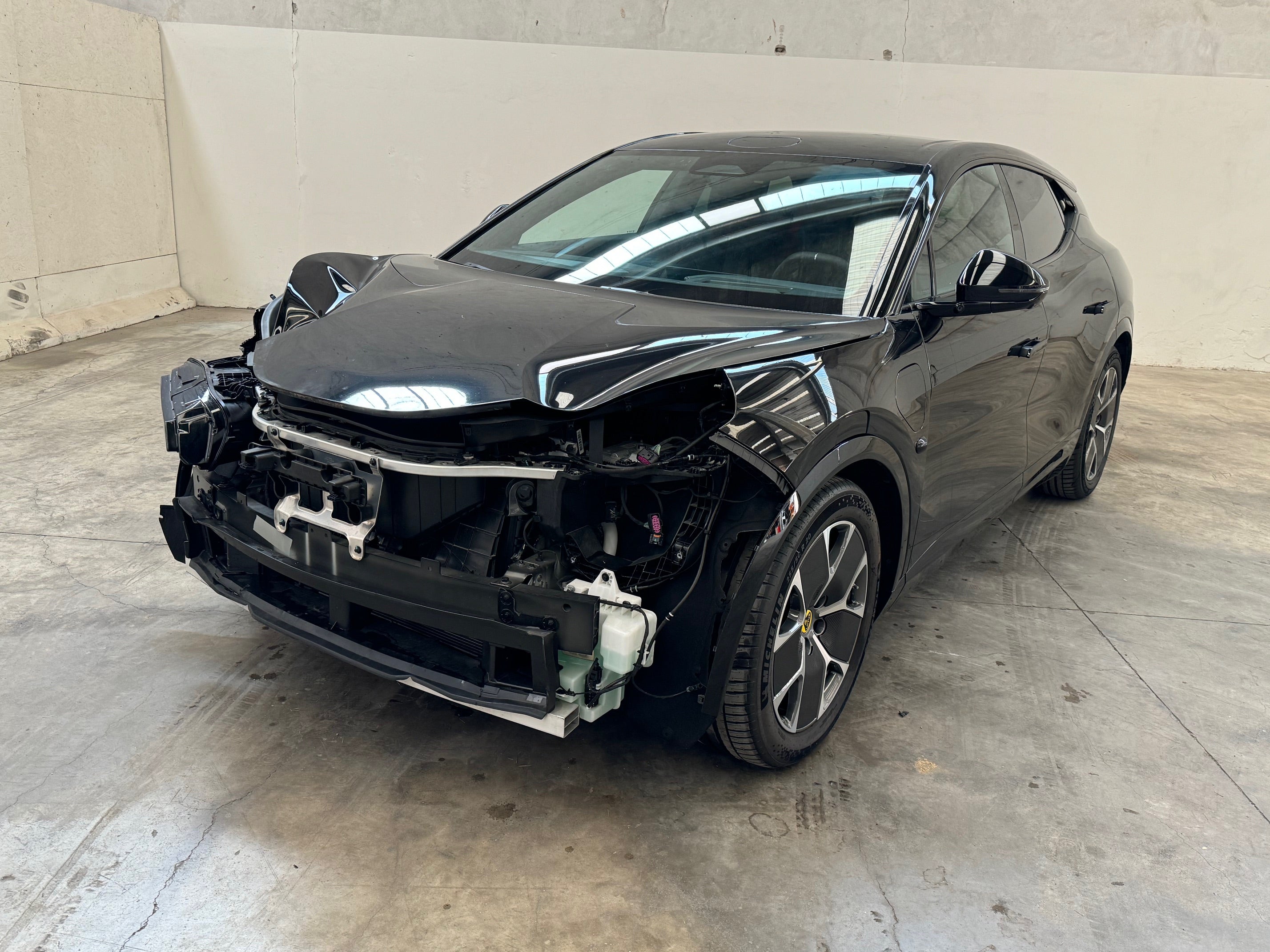 2024 Lotus Eletre EDS 450 4WD 112 kWh