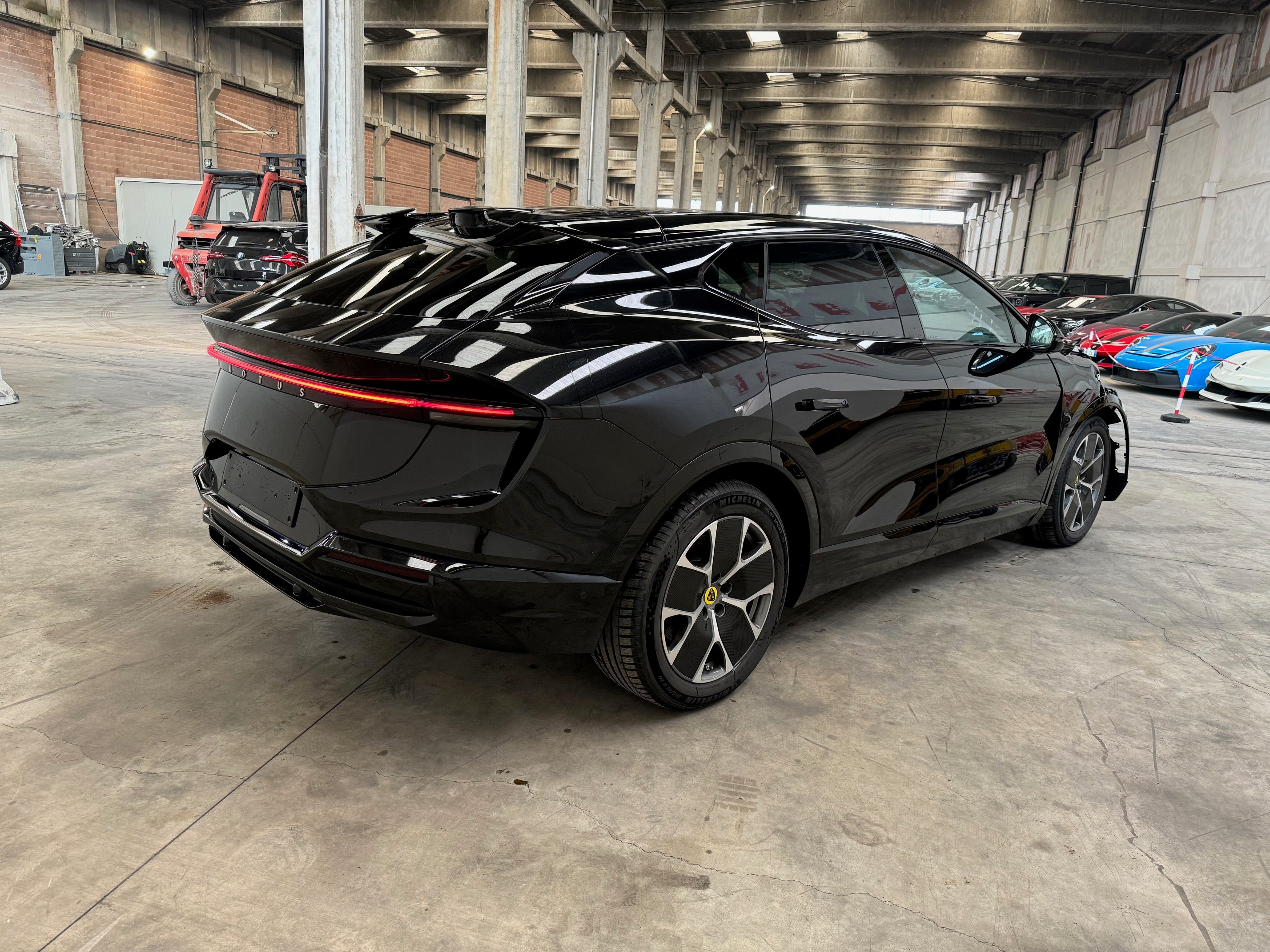 2024 Lotus Eletre EDS 450 4WD 112 kWh