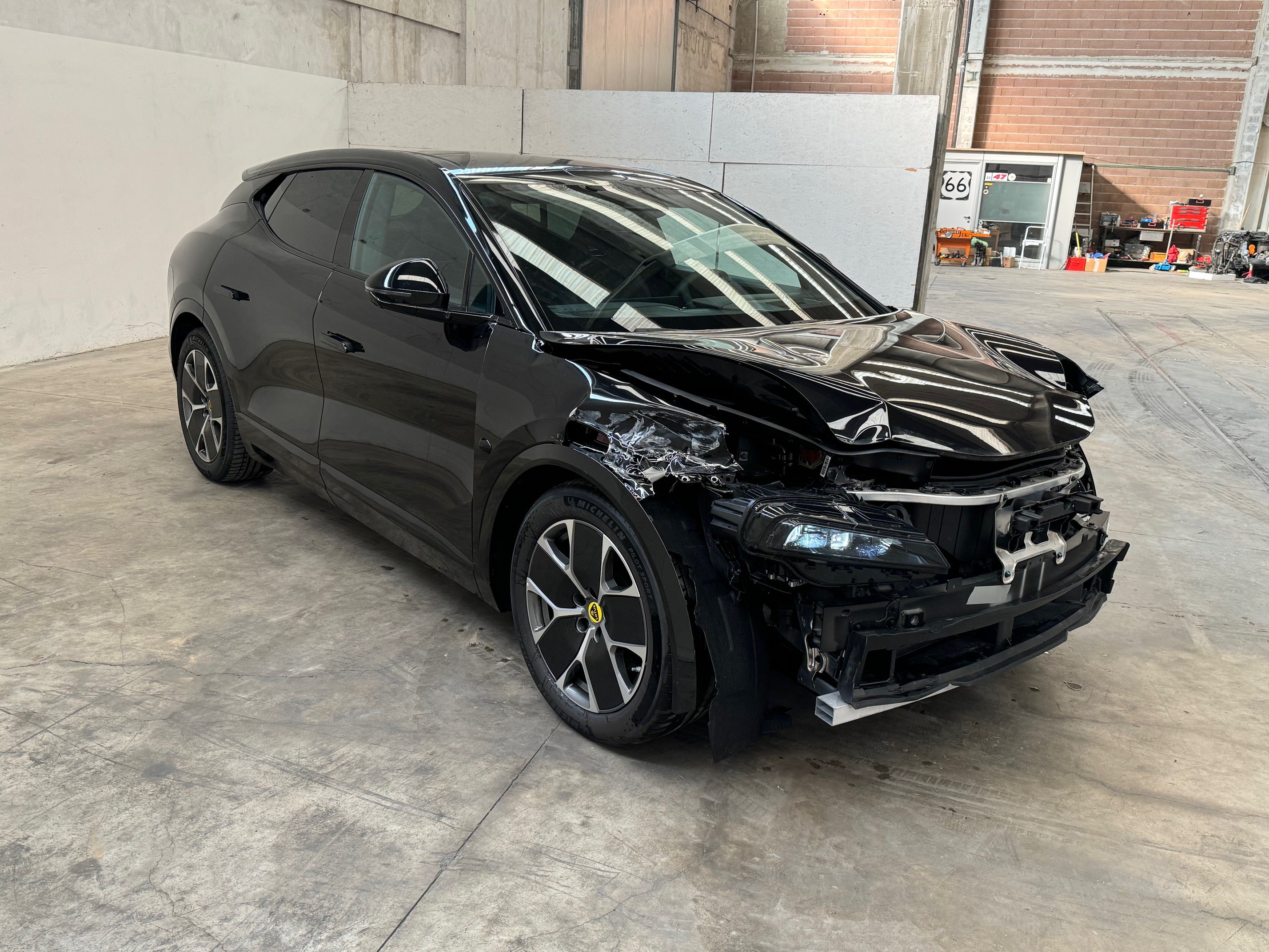 2024 Lotus Eletre EDS 450 4WD 112 kWh