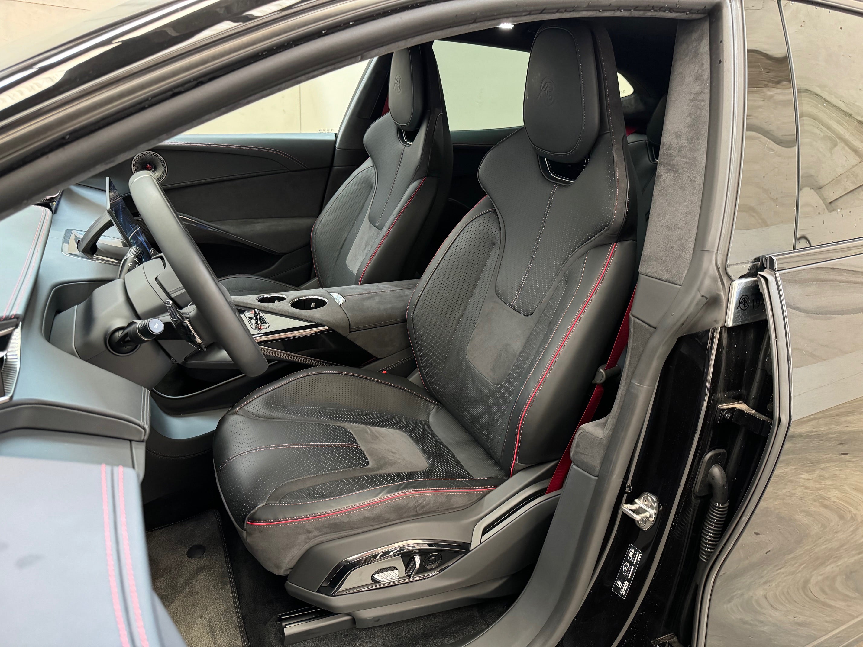 2024 Lotus Eletre EDS 450 4WD 112 kWh