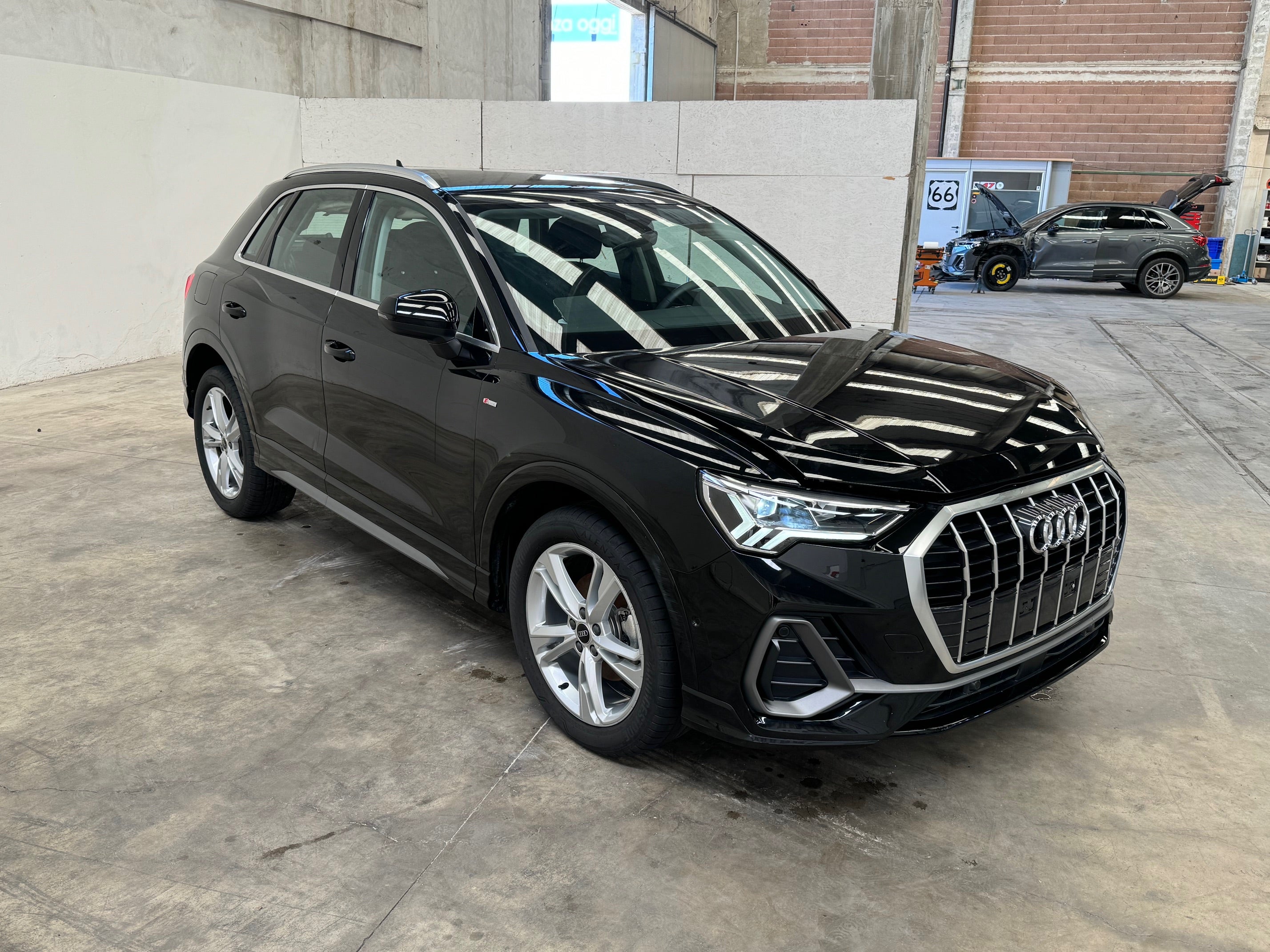 2024 Audi Q3 35 TDI S-Tronic S-Line