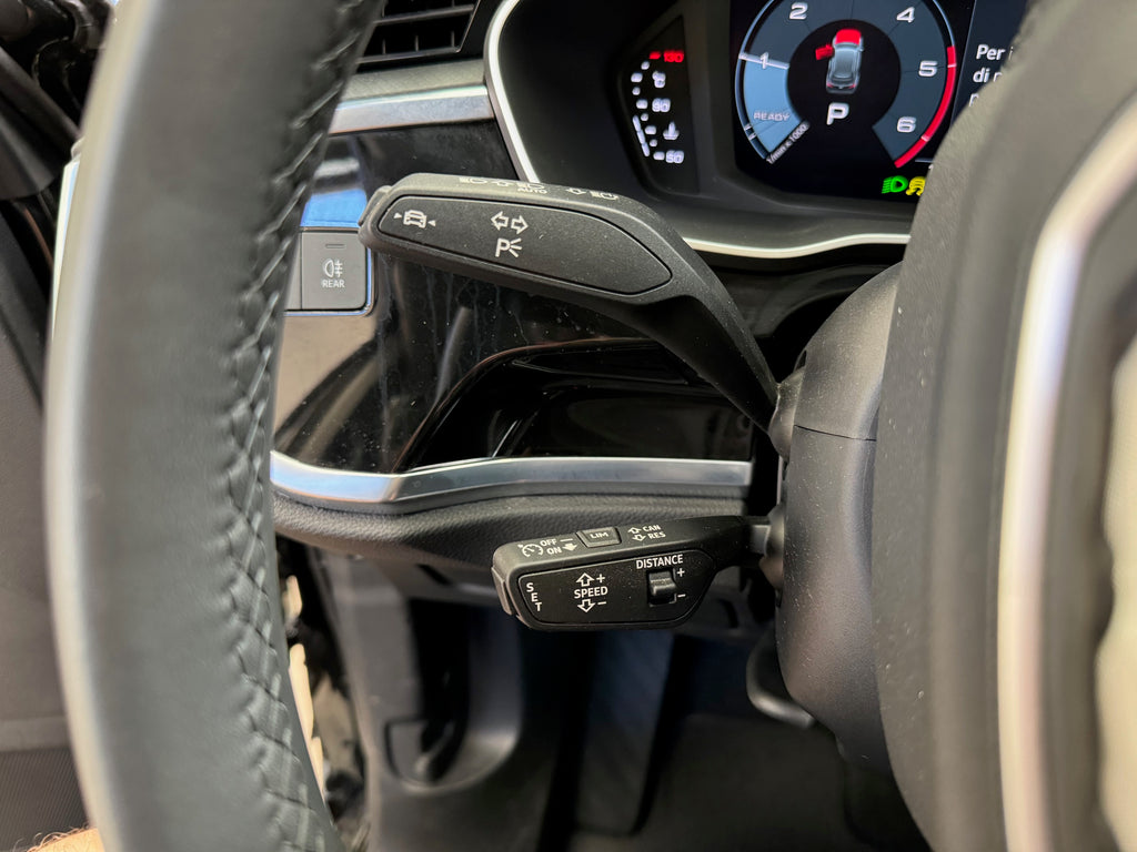 2024 Audi Q3 35 TDI S-Tronic S-Line