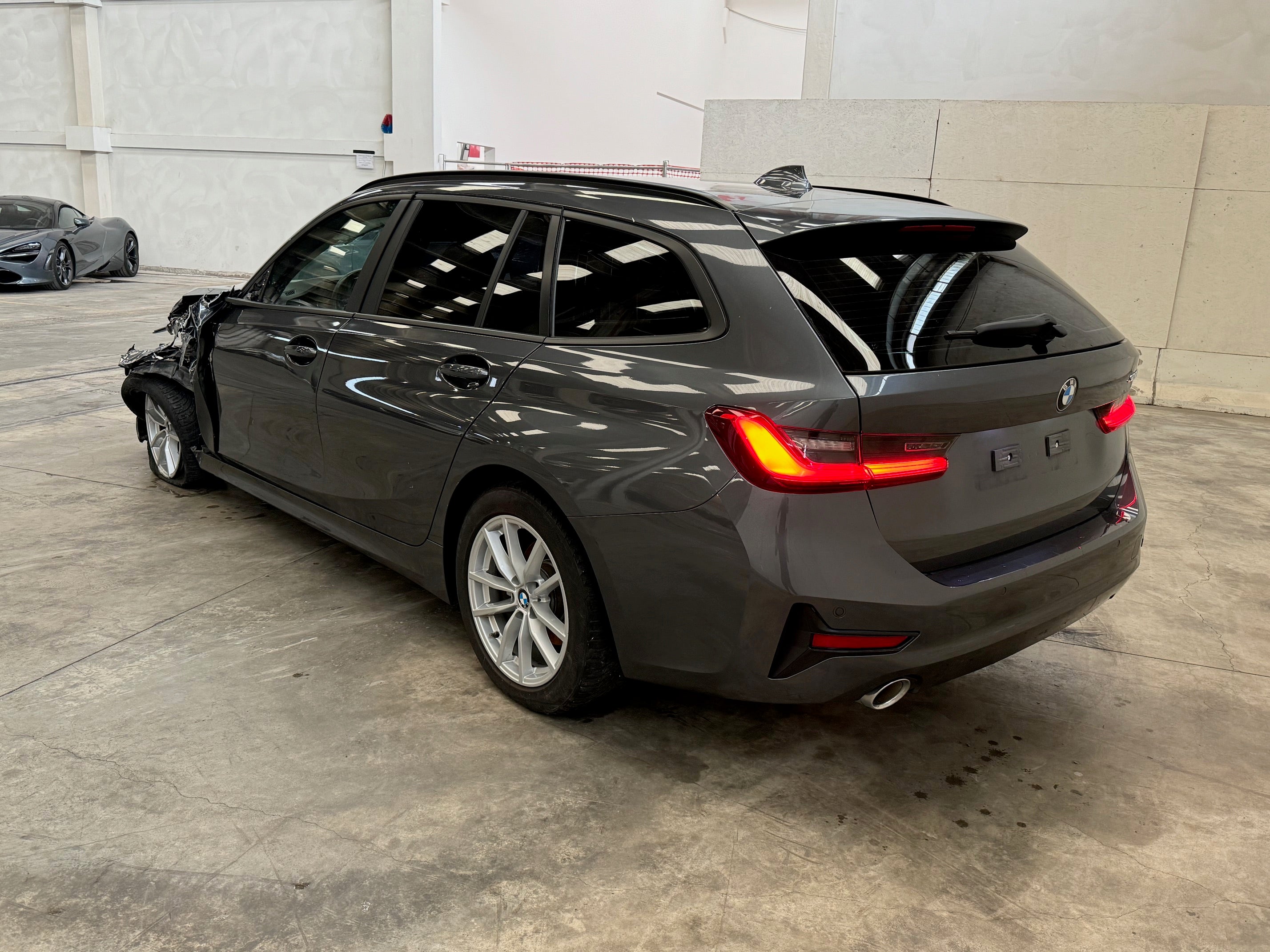 2020 BMW 320d Touring Aut. Advantage