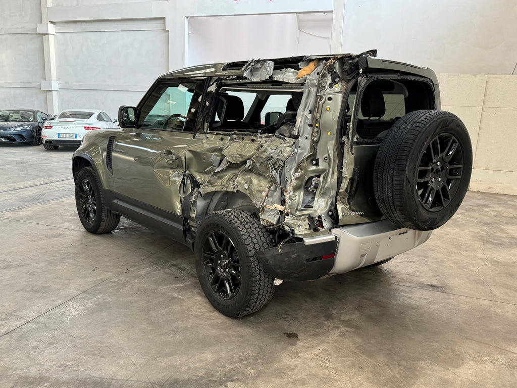 2023 Land Rover Defender 90 D200 X-Dynamic S