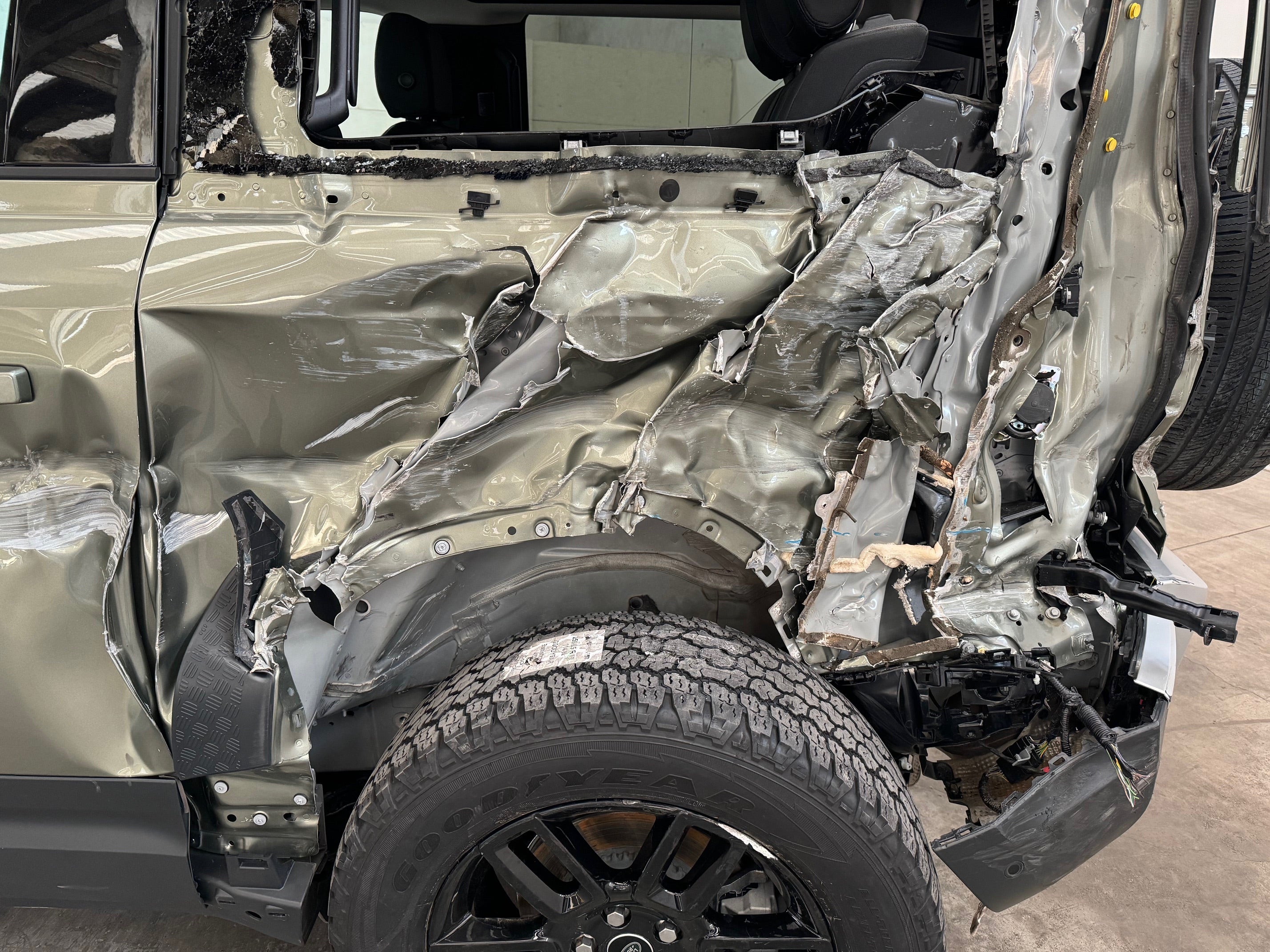 2023 Land Rover Defender 90 D200 X-Dynamic S