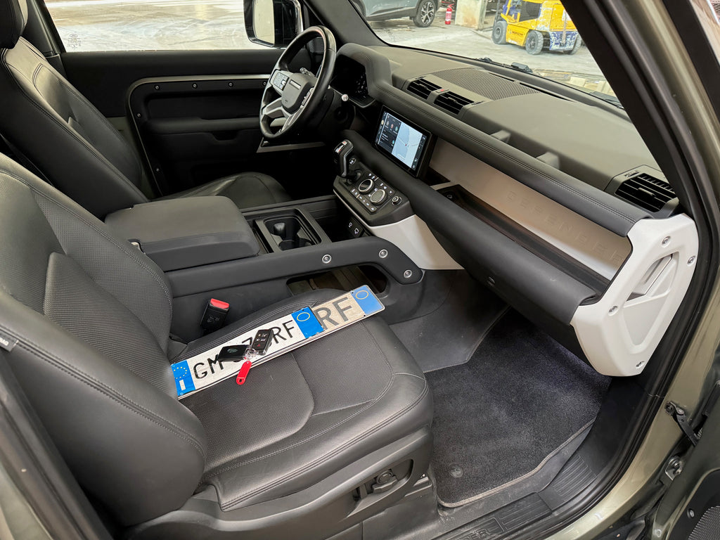 2023 Land Rover Defender 90 D200 X-Dynamic S