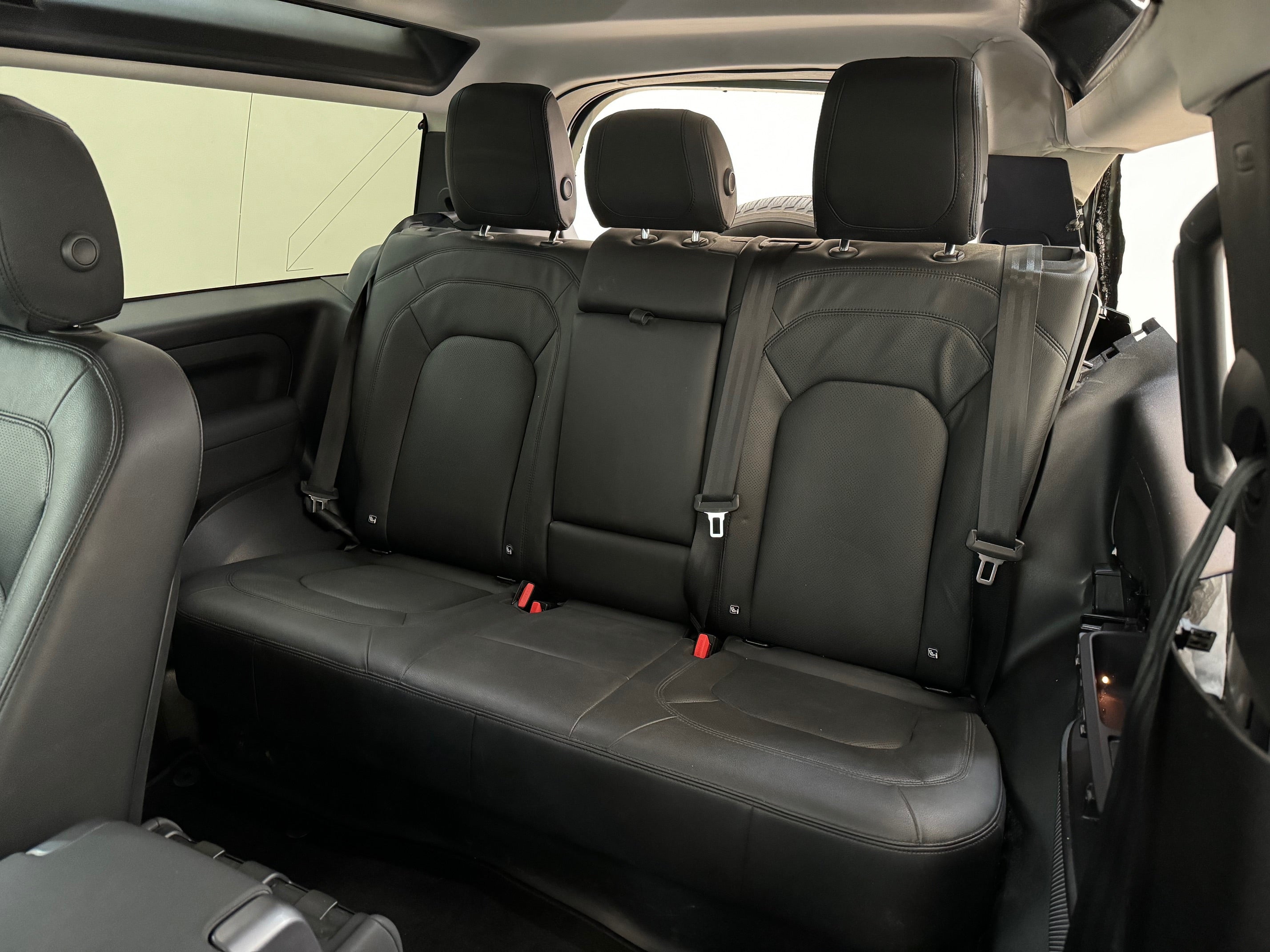 2023 Land Rover Defender 90 D200 X-Dynamic S