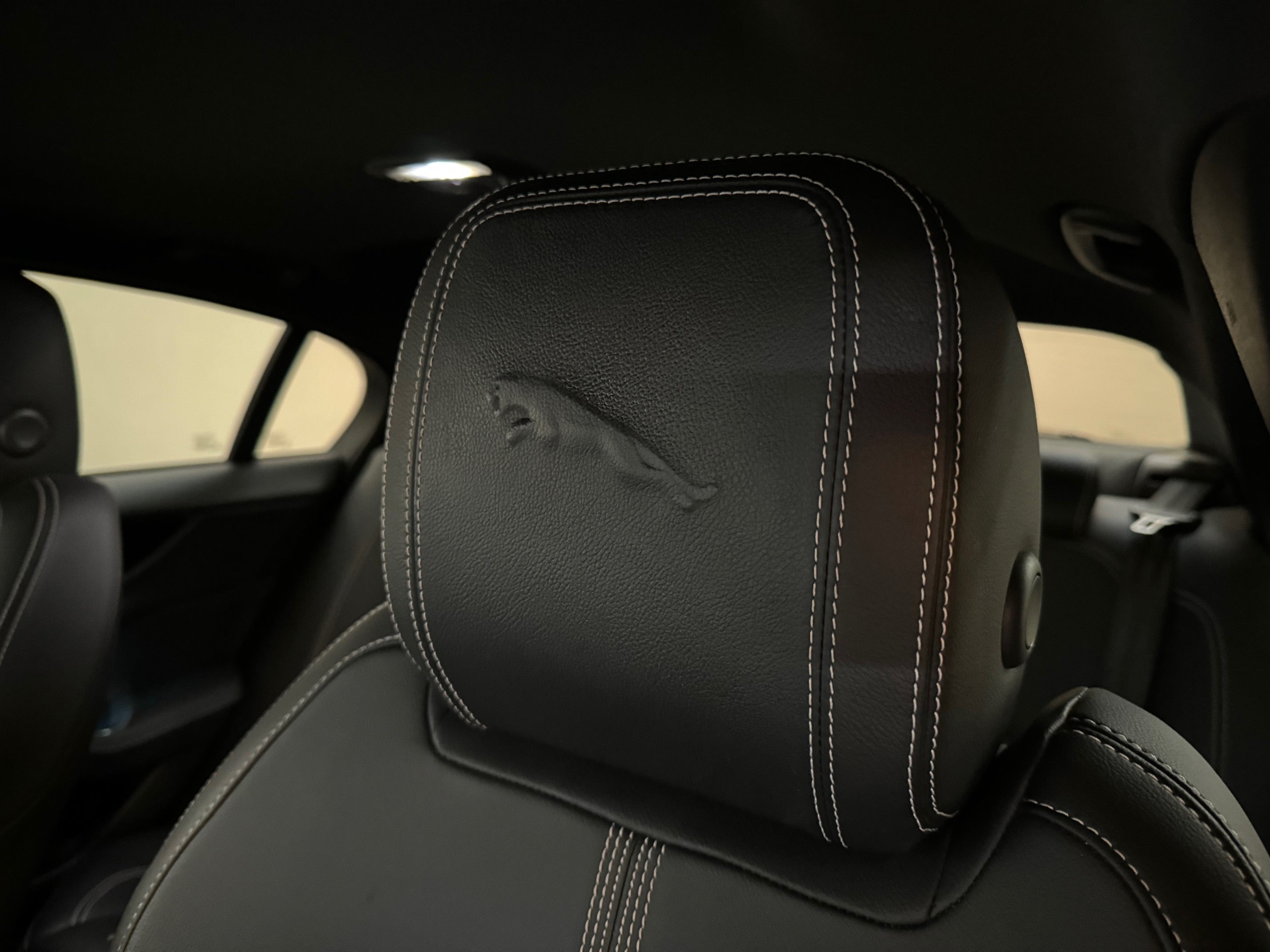 2023 Jaguar XE D200 Aut. R-Dynamic Black