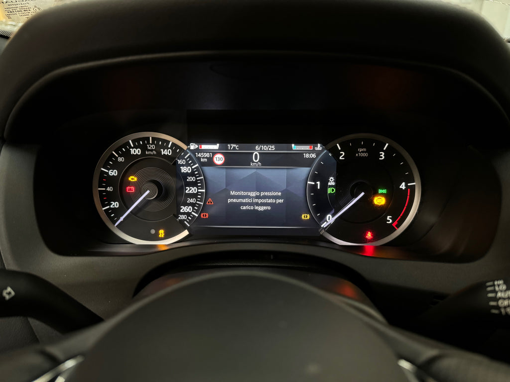 2023 Jaguar XE D200 Aut. R-Dynamic Black