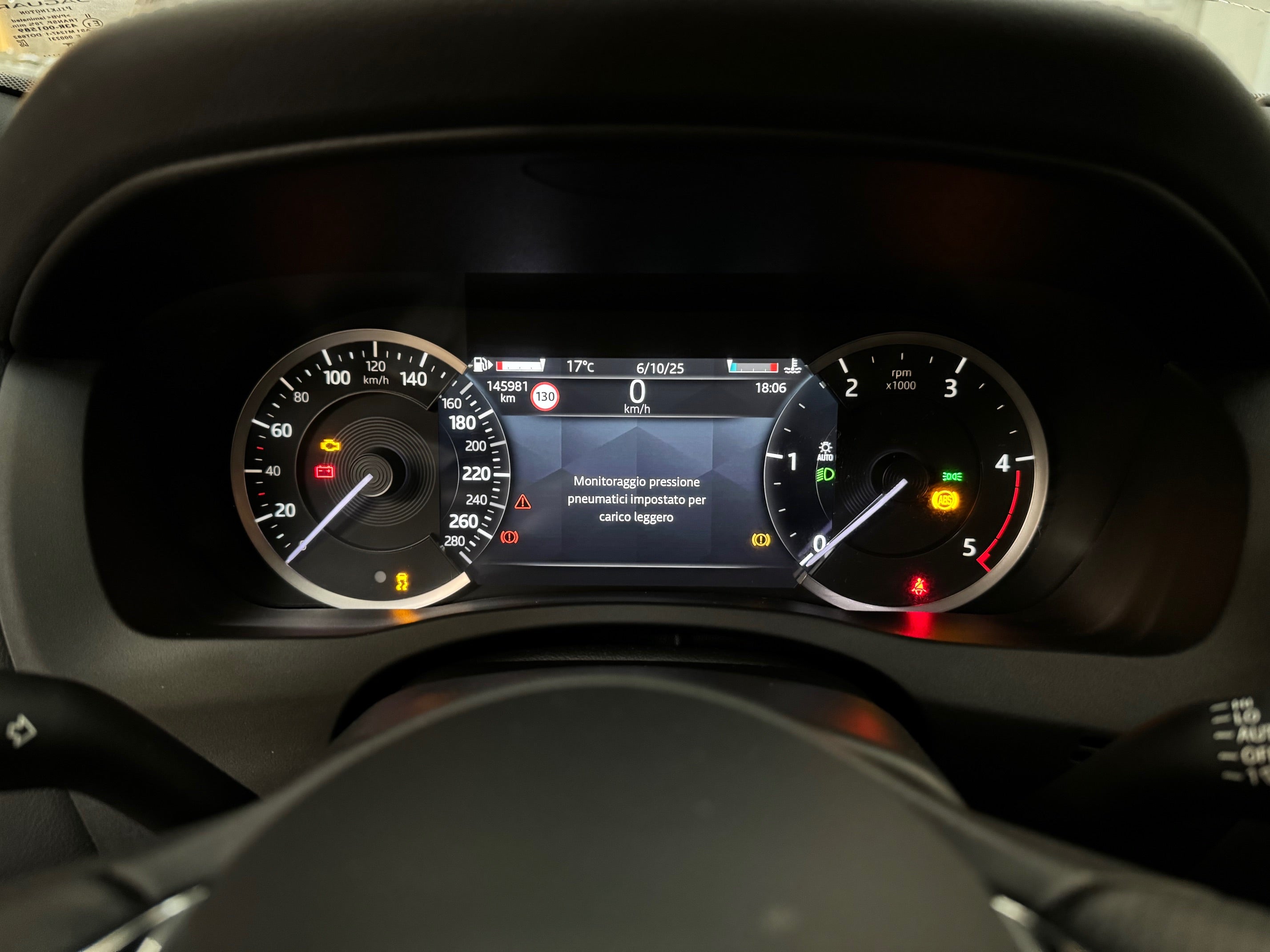 2023 Jaguar XE D200 Aut. R-Dynamic Black