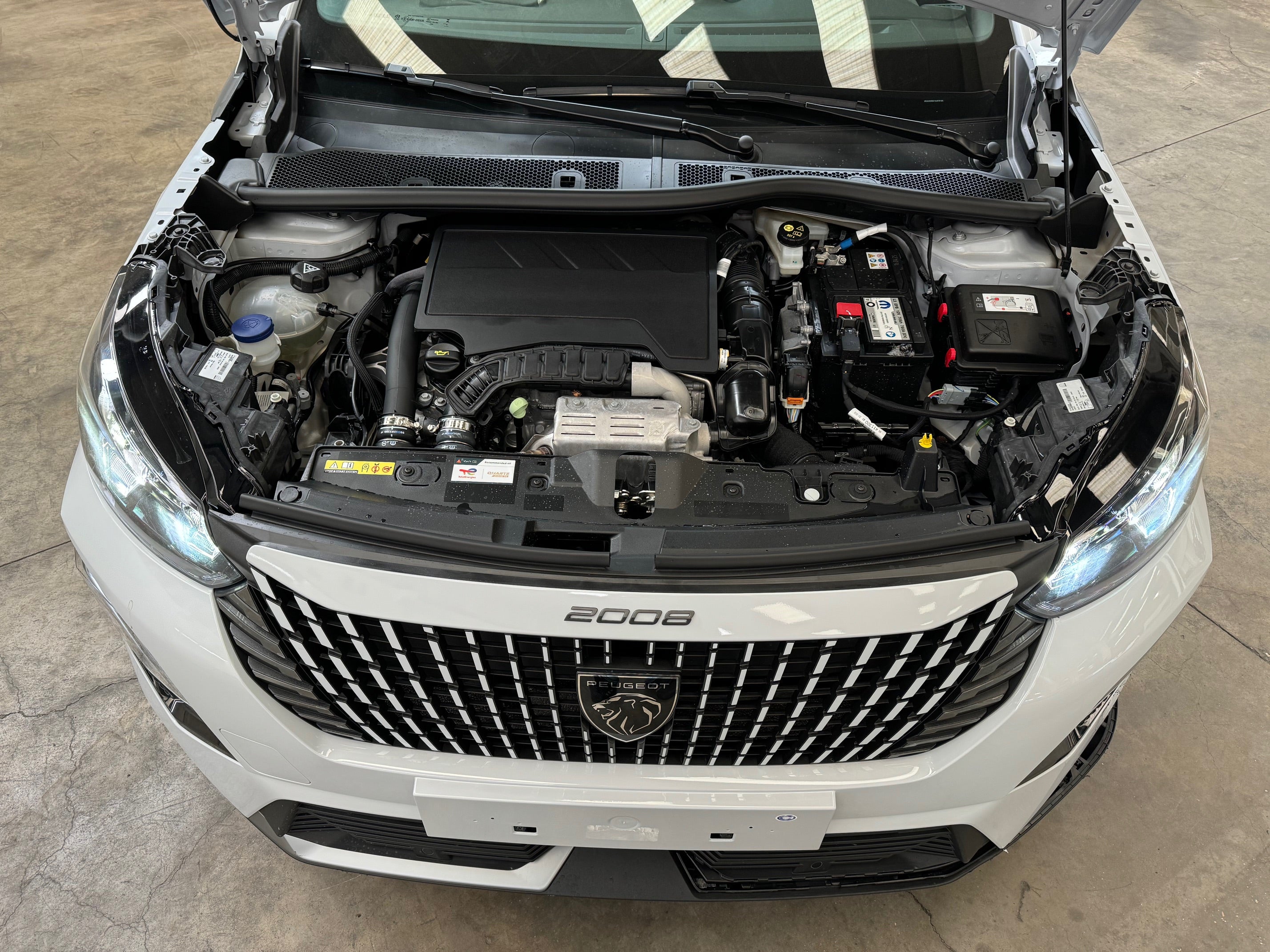 2025 Peugeot 2008 1.2 Puretech S&S EAT8 Allure