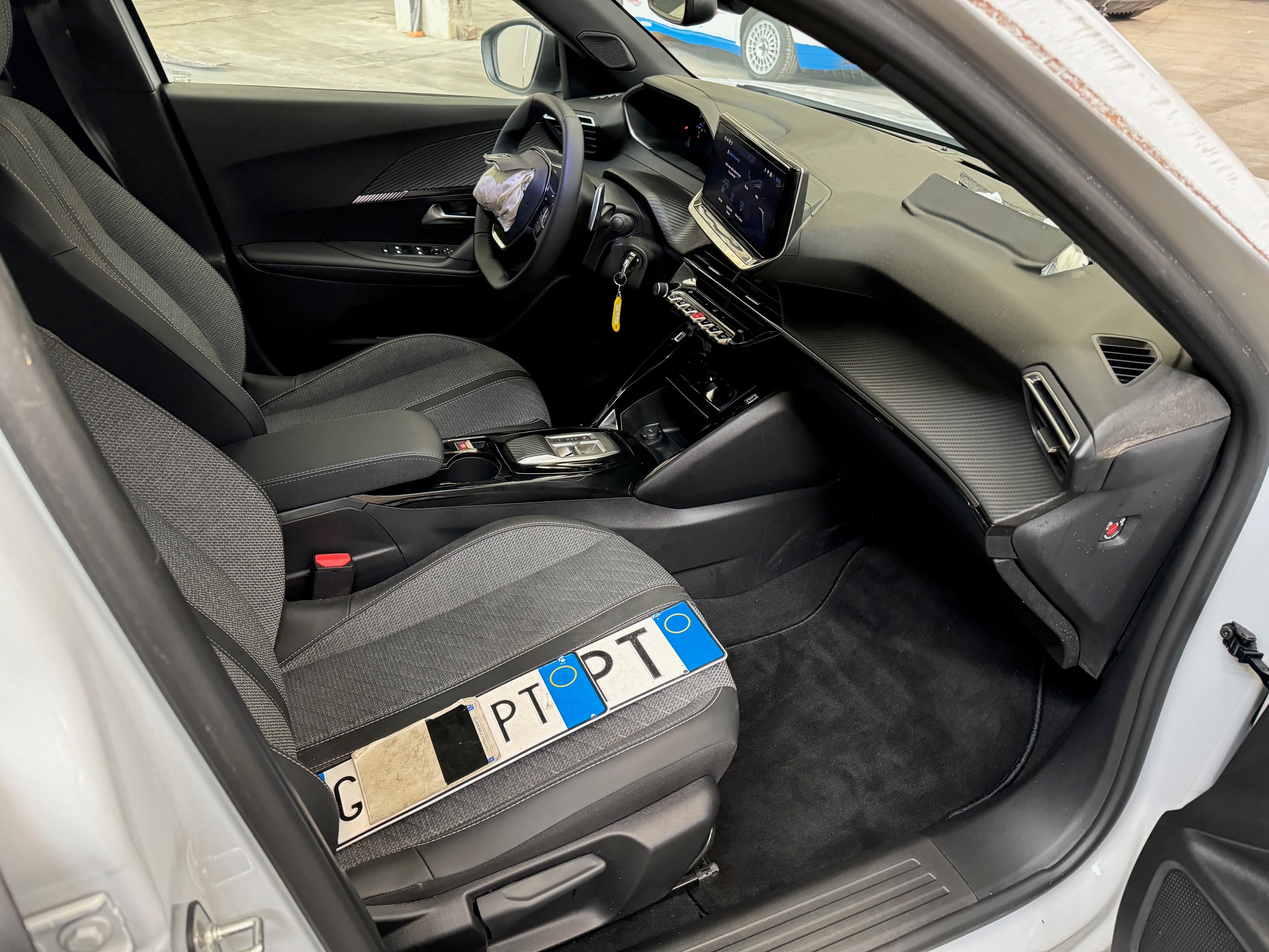 2025 Peugeot 2008 1.2 Puretech S&S EAT8 Allure