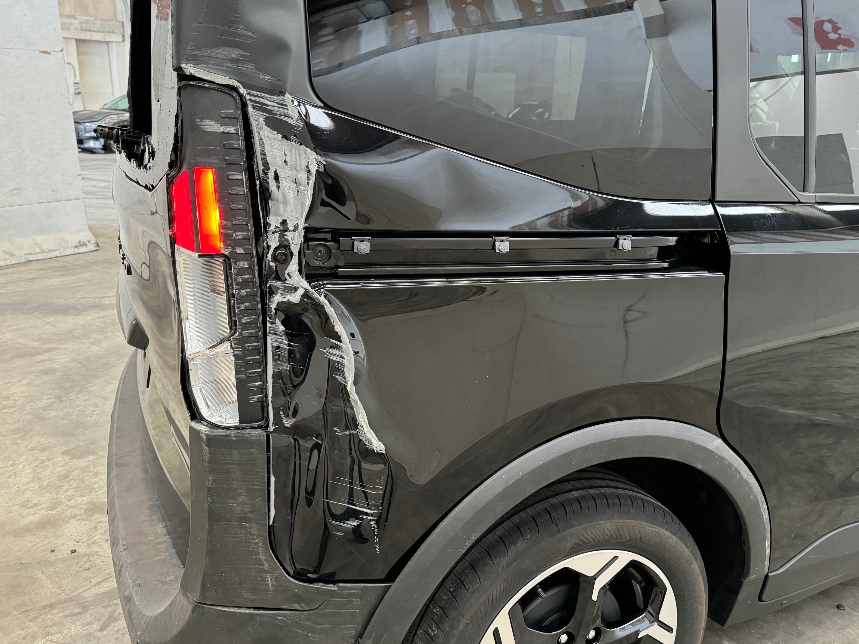 2024 Ford Tourneo Courier 1.0 EcoBoost Active Aut.