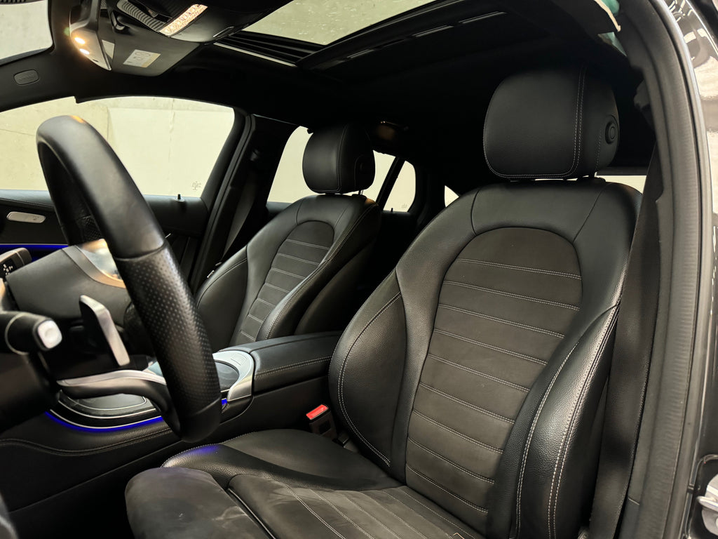 2019 Mercedes-Benz GLC 300 d Coupe 4Matic AMG Line Interieur