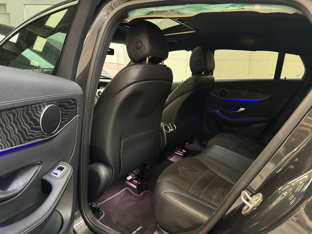 2019 Mercedes-Benz GLC 300 d Coupe 4Matic AMG Line Interieur