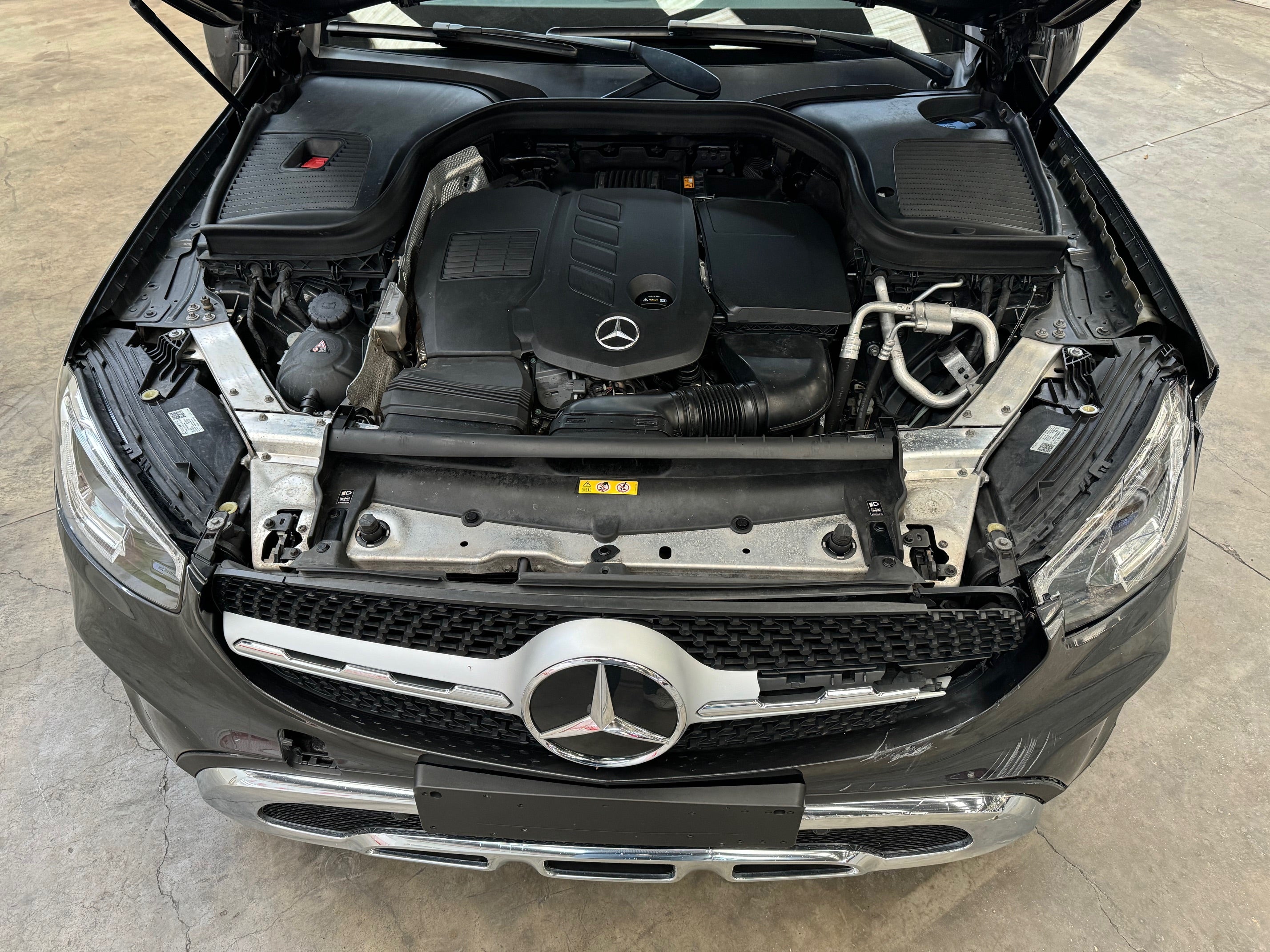 2019 Mercedes-Benz GLC 300 d Coupe 4Matic AMG Line Interieur