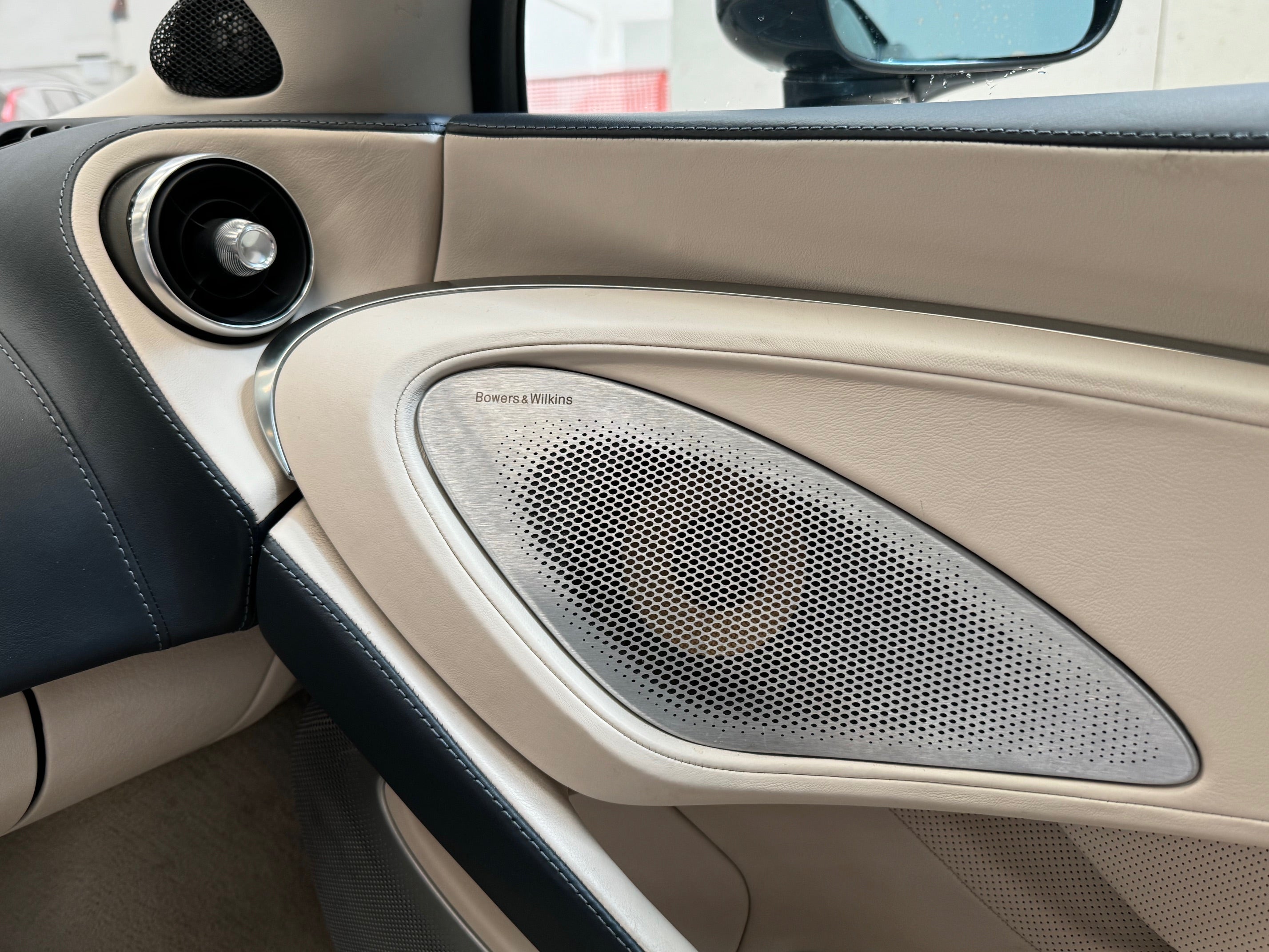 2022 McLaren GT 4.0 "New Engine"