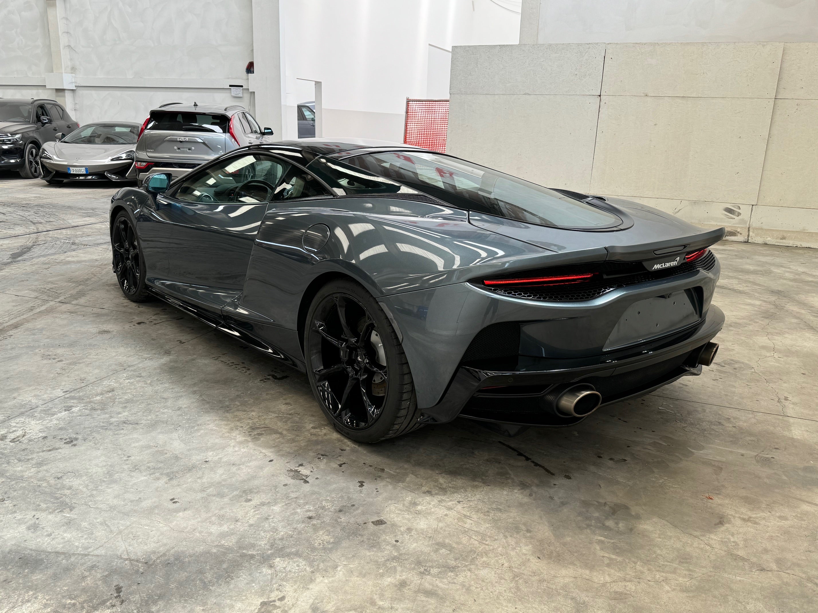 2022 McLaren GT 4.0 "New Engine"