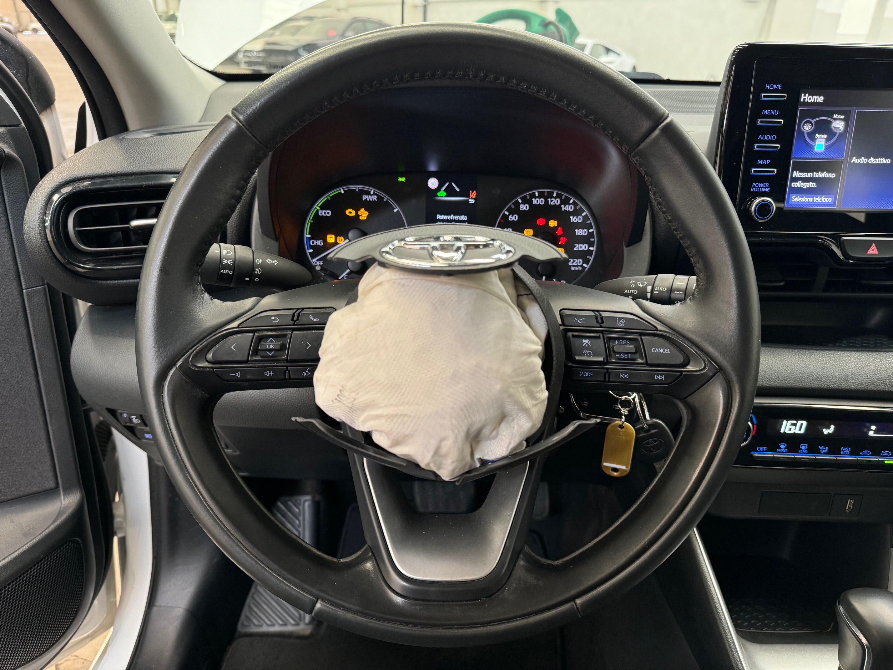 2022 Toyota Yaris 1.5 Hybrid Aut. Business