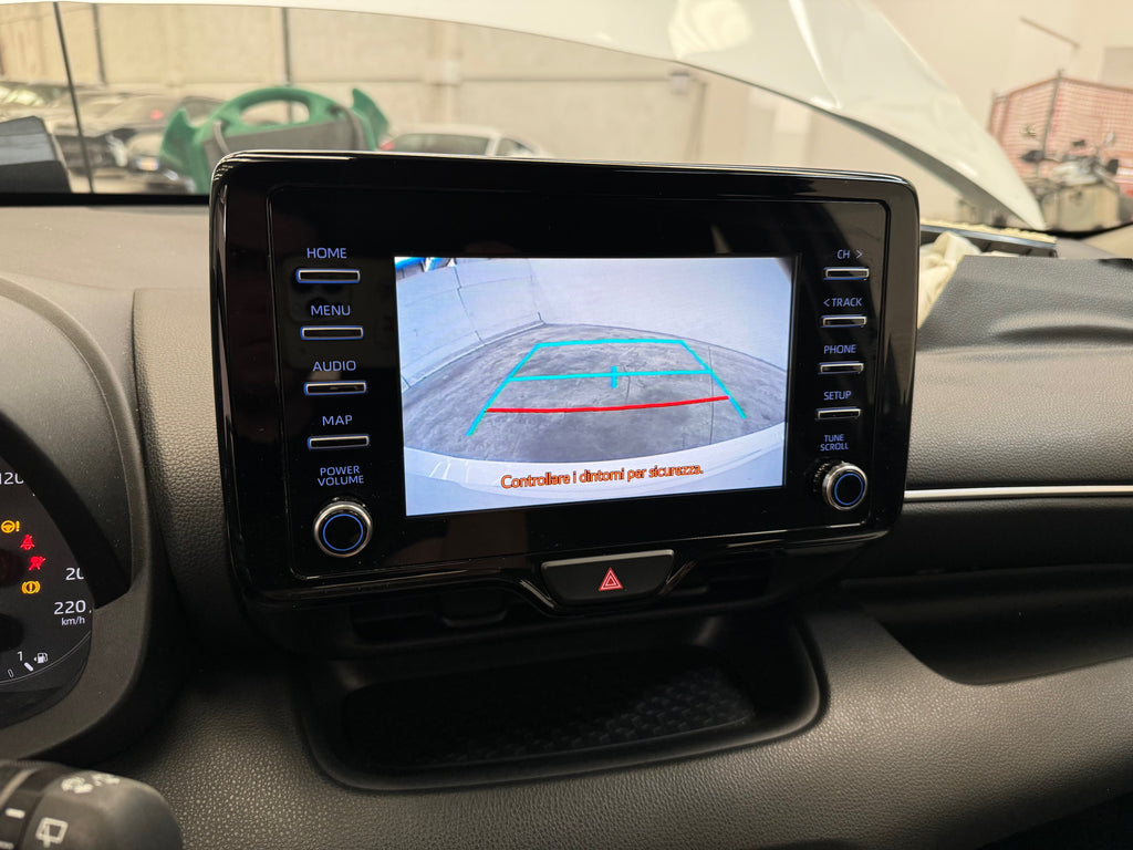 2022 Toyota Yaris 1.5 Hybrid Aut. Business