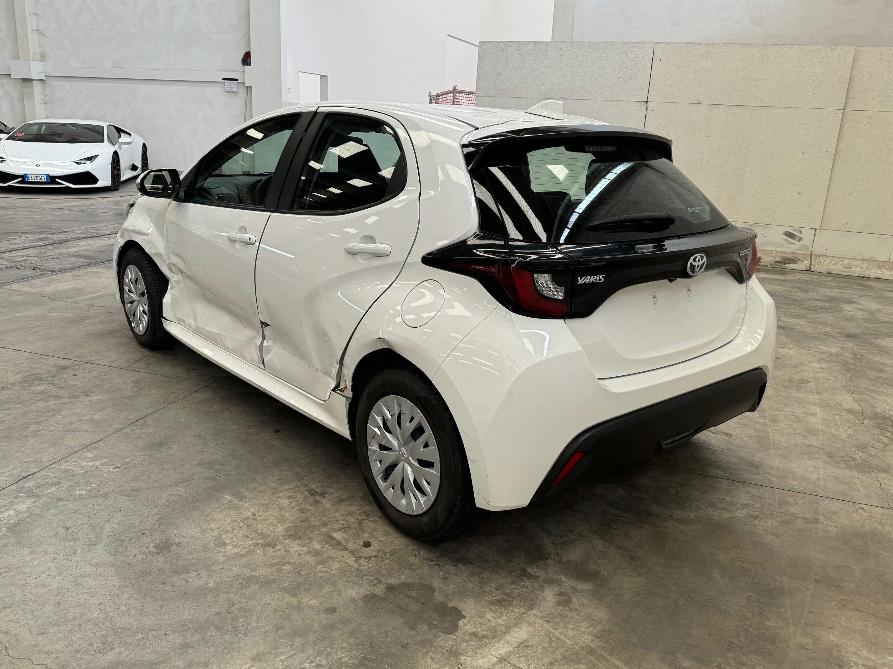 2022 Toyota Yaris 1.5 Hybrid Aut. Business