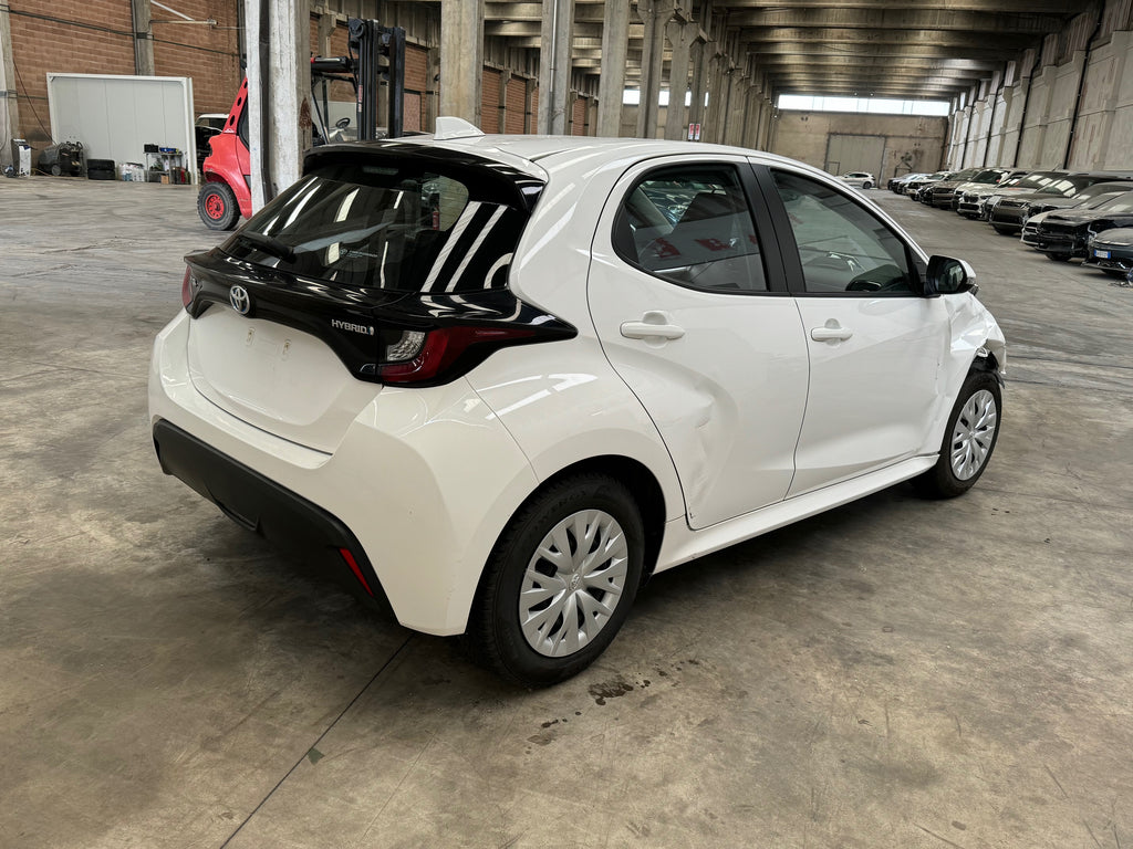 2022 Toyota Yaris 1.5 Hybrid Aut. Business
