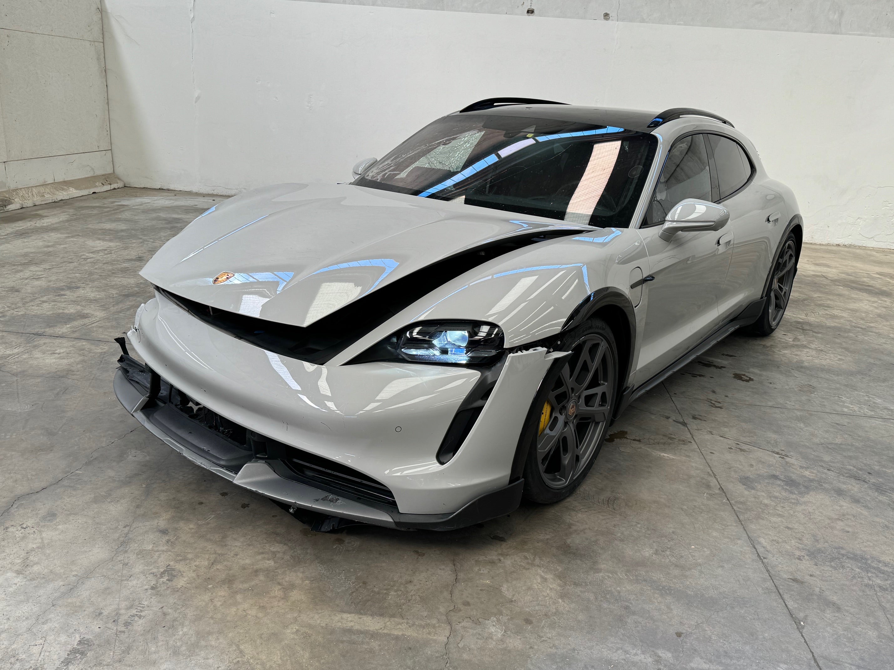 2022 Porsche Taycan Cross Turismo Turbo S