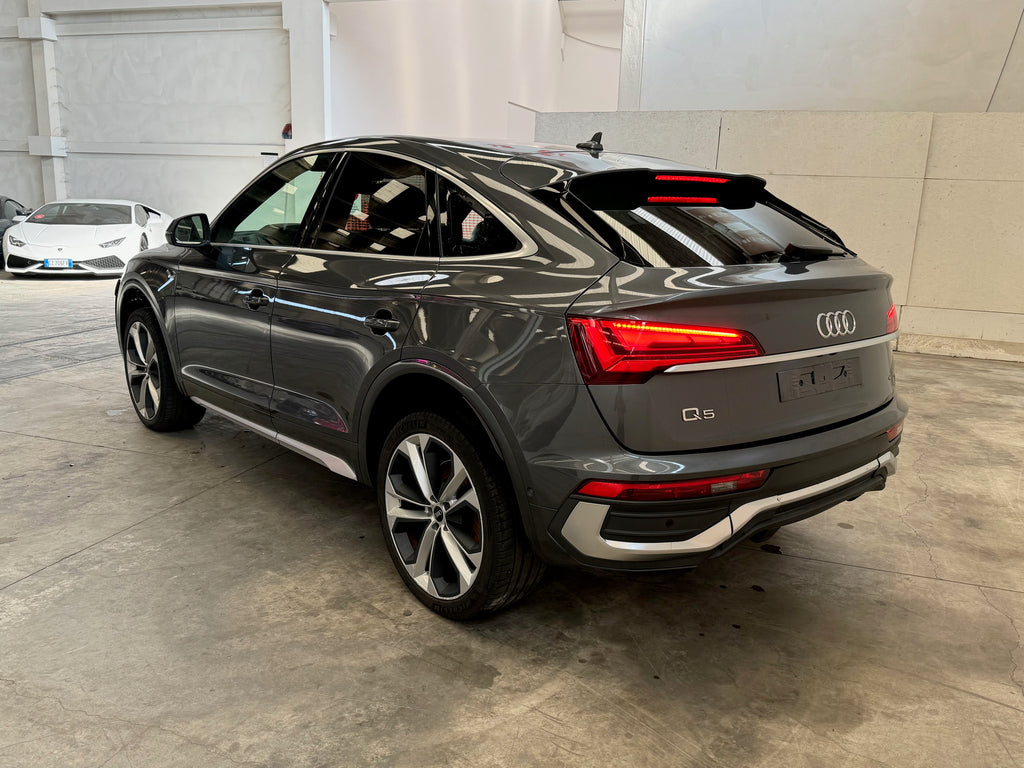 2021 Audi Q5 Sportback 40 TDI quattro S-Tronic S-Line Plus