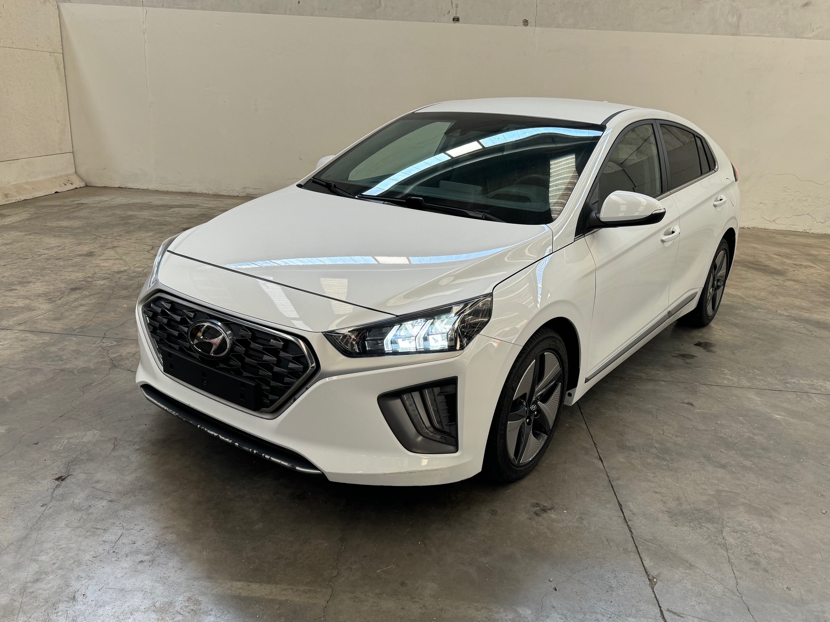 2022 Hyundai Ioniq 1.6 Hybrid DCT Tech
