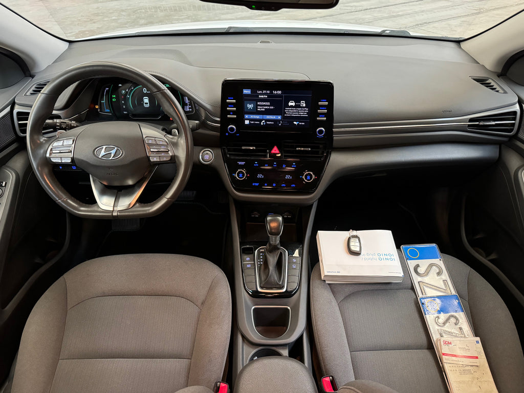 2022 Hyundai Ioniq 1.6 Hybrid DCT Tech