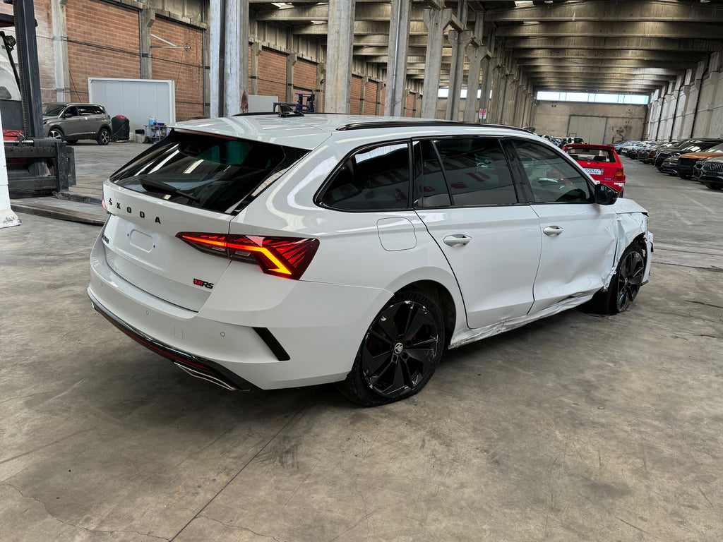 2023 Skoda Octavia RS 2.0 TDI DSG 200hp