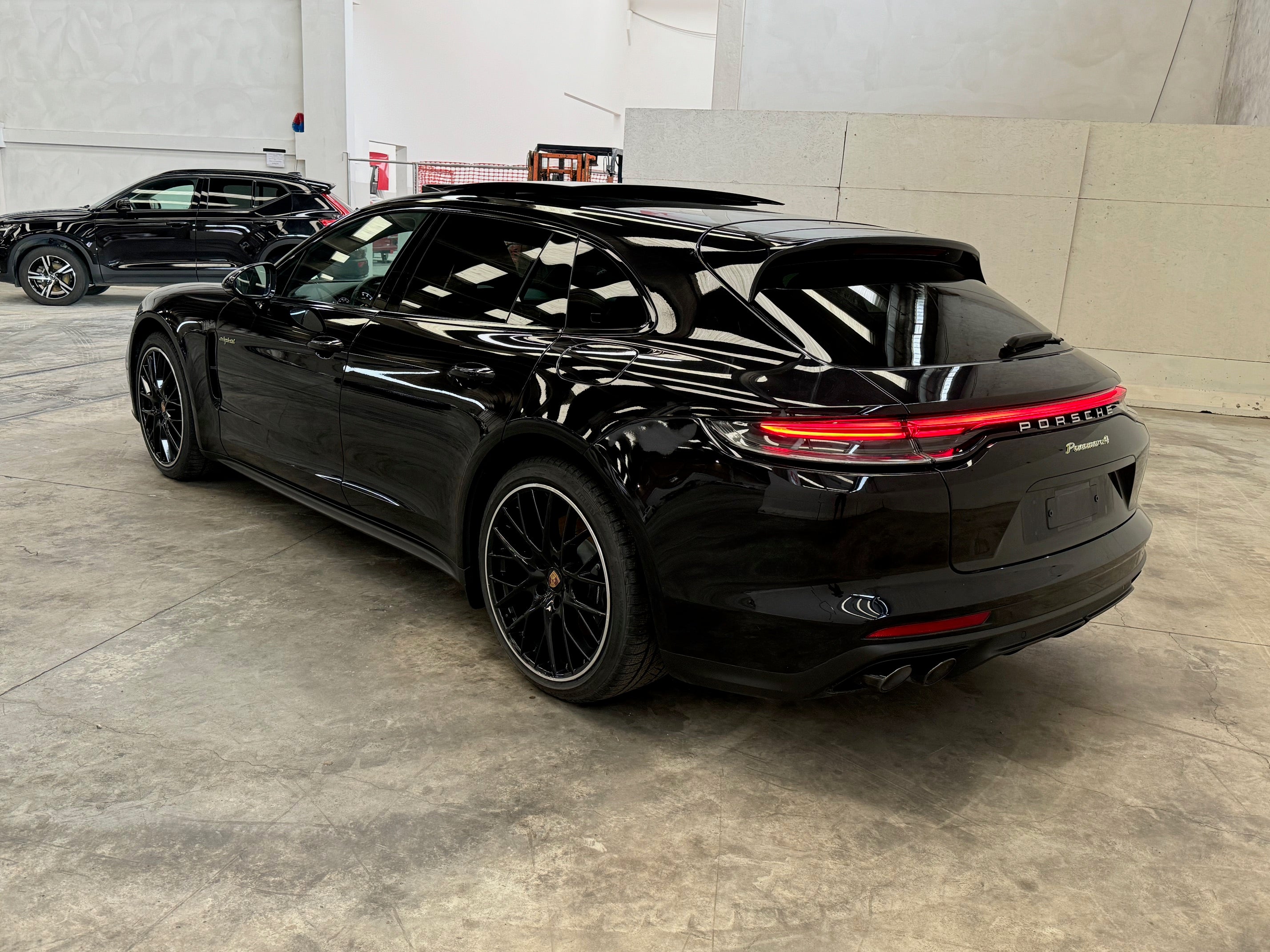 2022 Porsche Panamera Sport Turismo 4 E-Hybrid Restyling