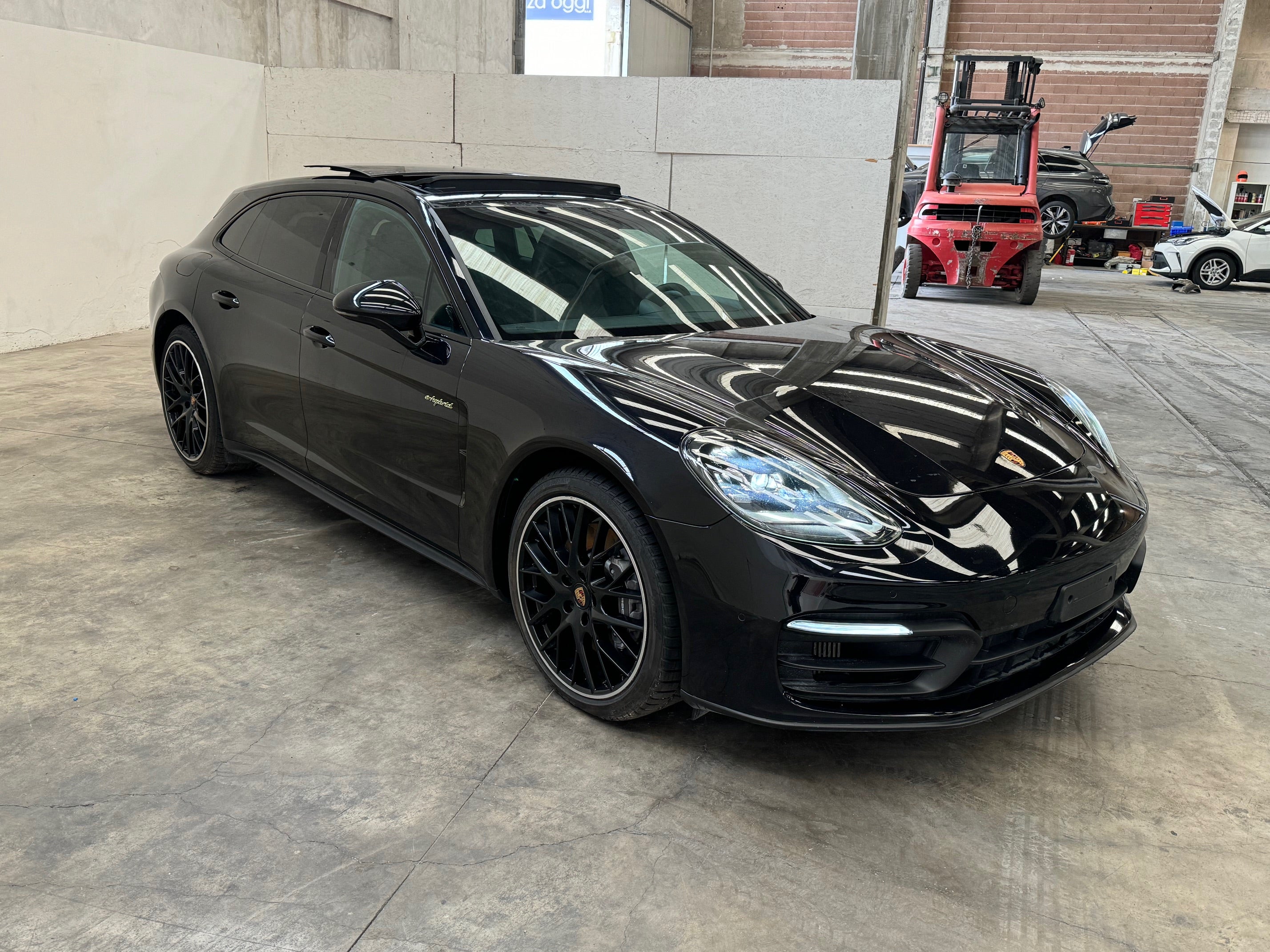 2022 Porsche Panamera Sport Turismo 4 E-Hybrid Restyling