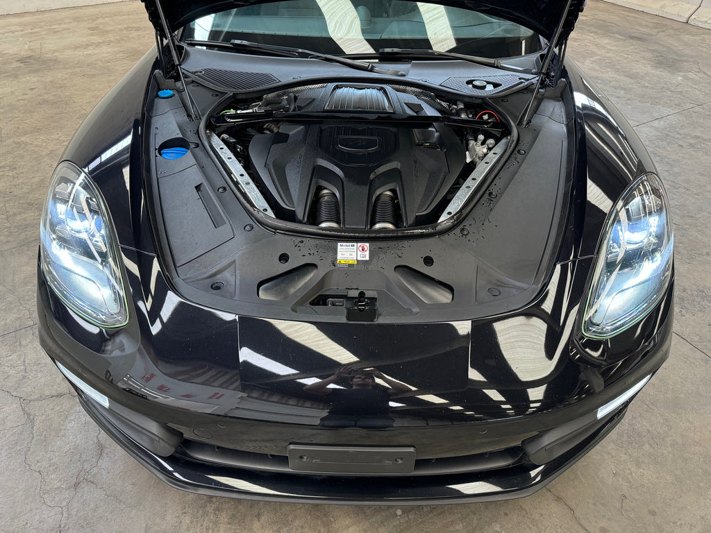 2022 Porsche Panamera Sport Turismo 4 E-Hybrid Restyling