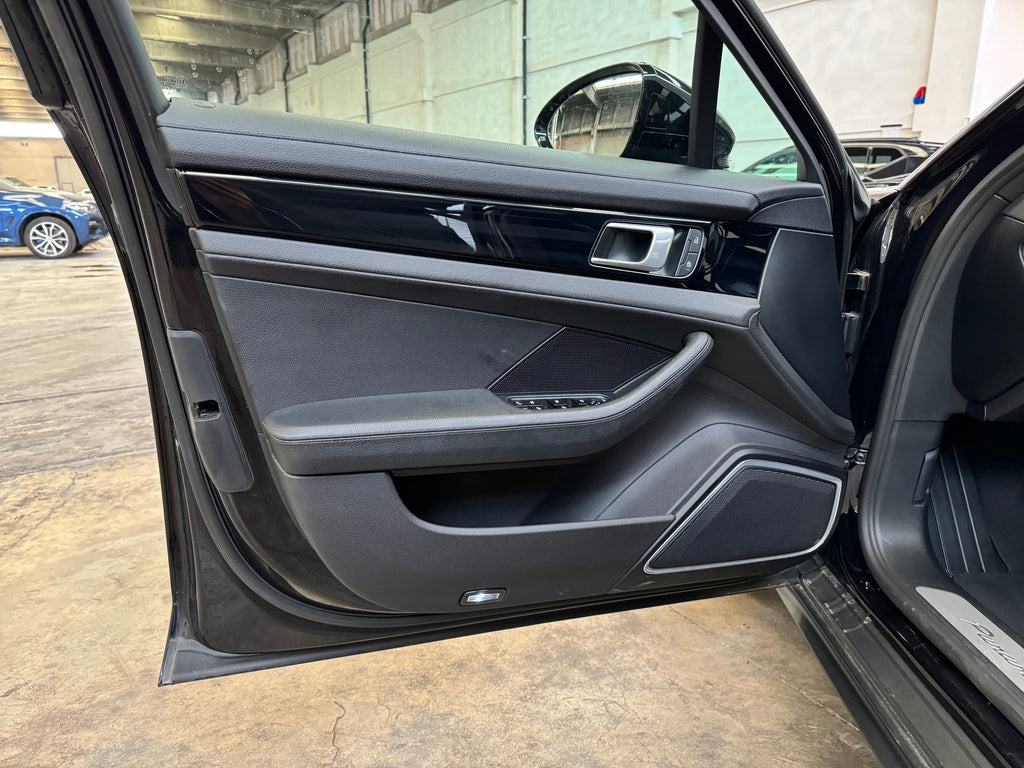 2022 Porsche Panamera Sport Turismo 4 E-Hybrid Restyling