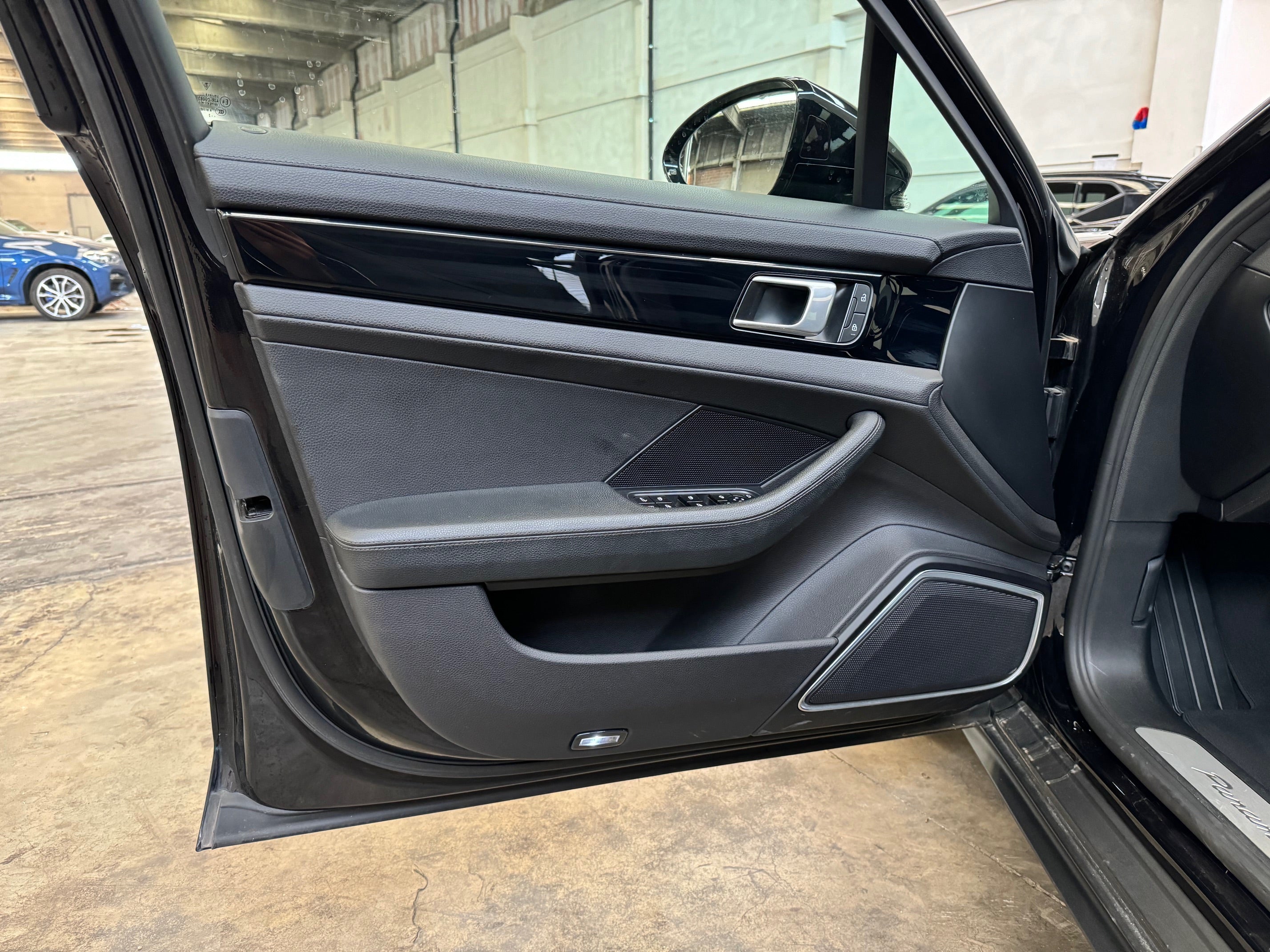 2022 Porsche Panamera Sport Turismo 4 E-Hybrid Restyling