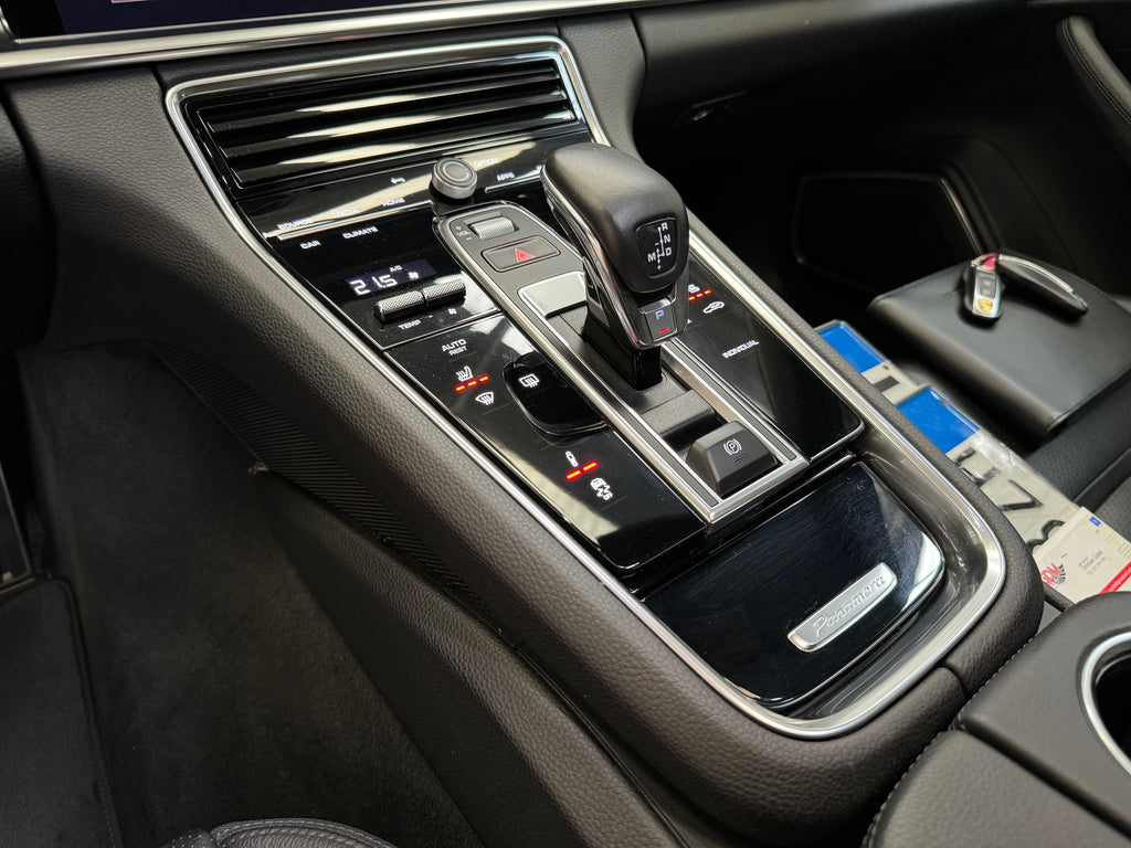 2022 Porsche Panamera Sport Turismo 4 E-Hybrid Restyling